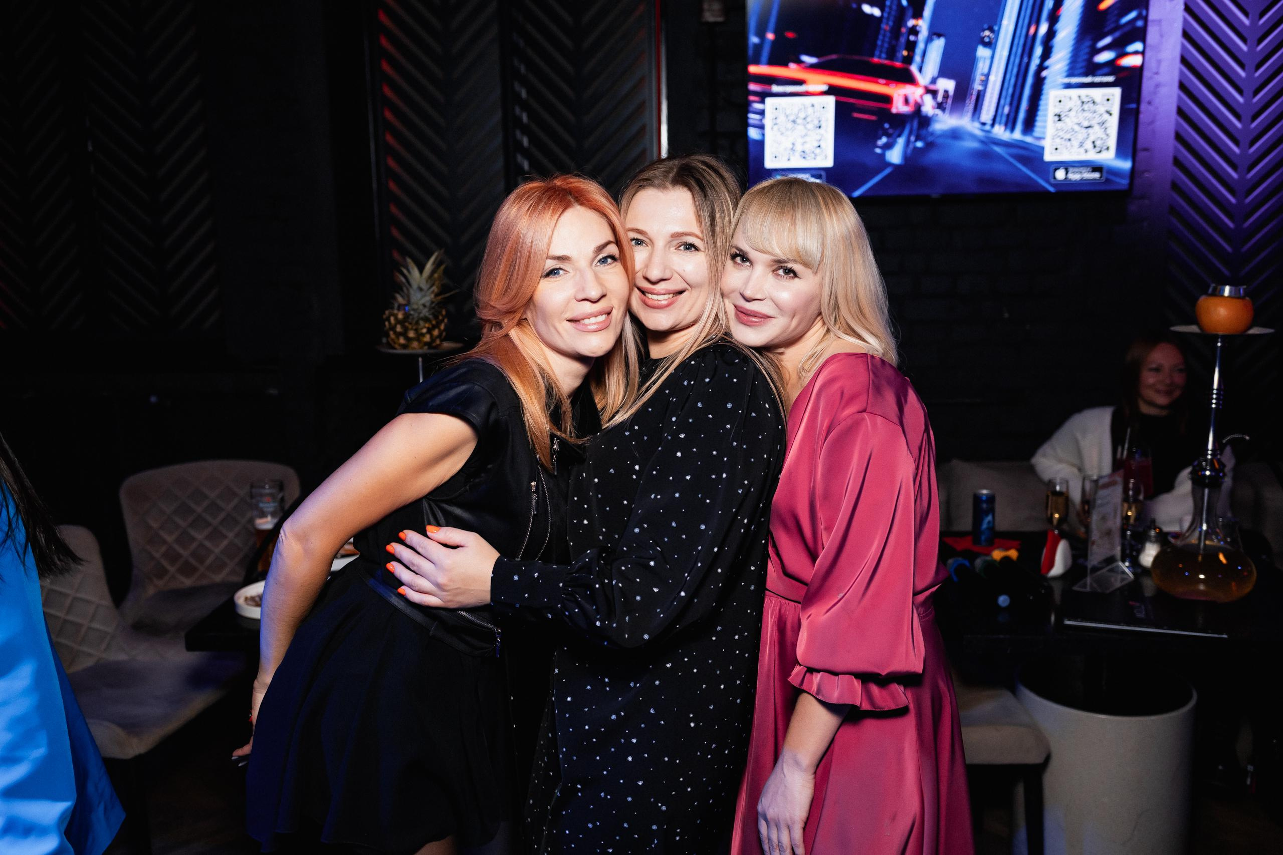 MOLLY BAR [4 YEARS]. СВОИ. ФОТООТЧЕТЫ-СОБЫТИЯ-МЕСТА