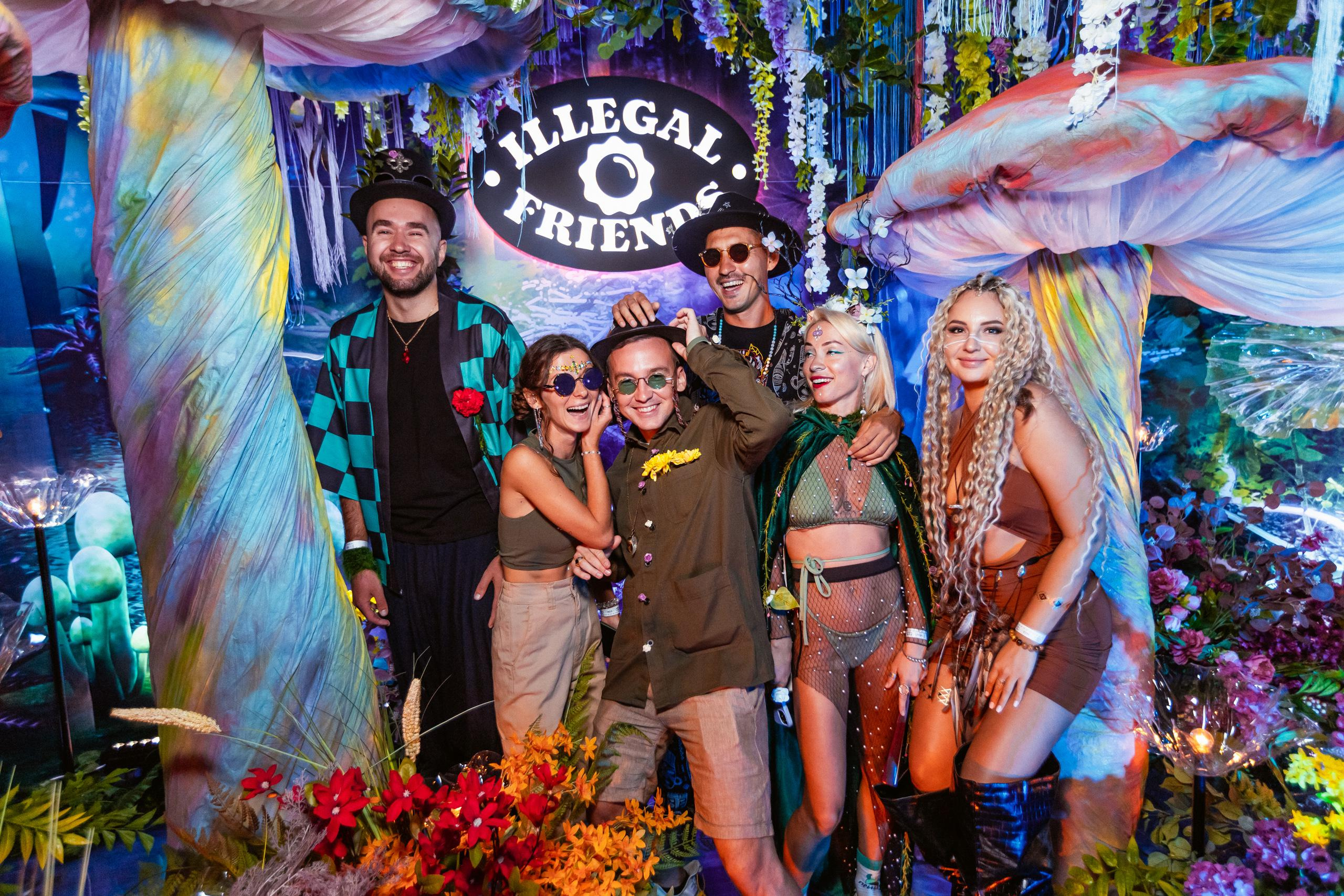 ILLEGAL FRIENDS WONDERLAND [PART I]. СВОИ. ФОТООТЧЕТЫ-СОБЫТИЯ-МЕСТА