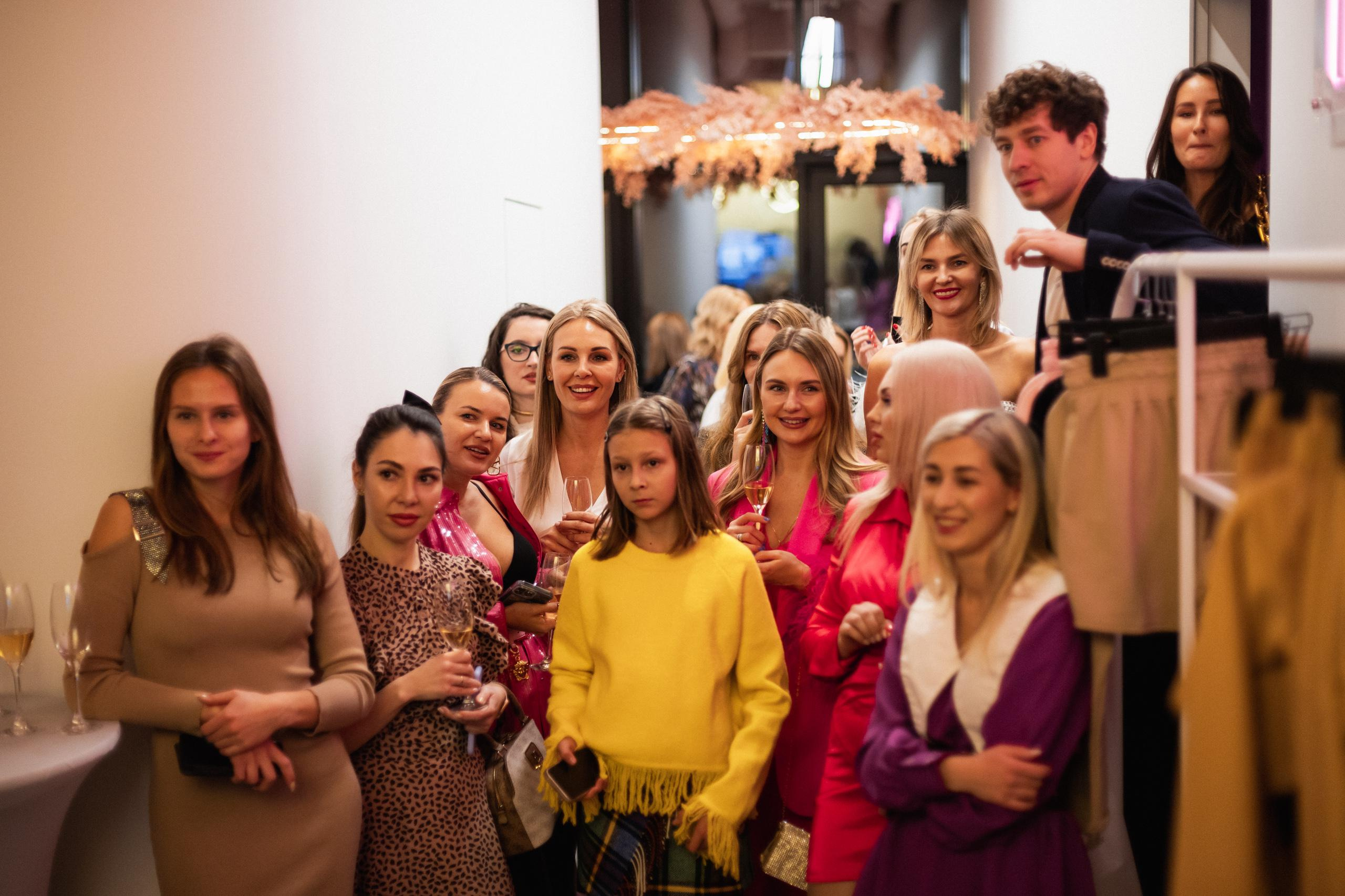 TOPSTRETCHING [ОТКРЫТИЕ СТУДИИ]. СВОИ. ФОТООТЧЕТЫ-СОБЫТИЯ-МЕСТА