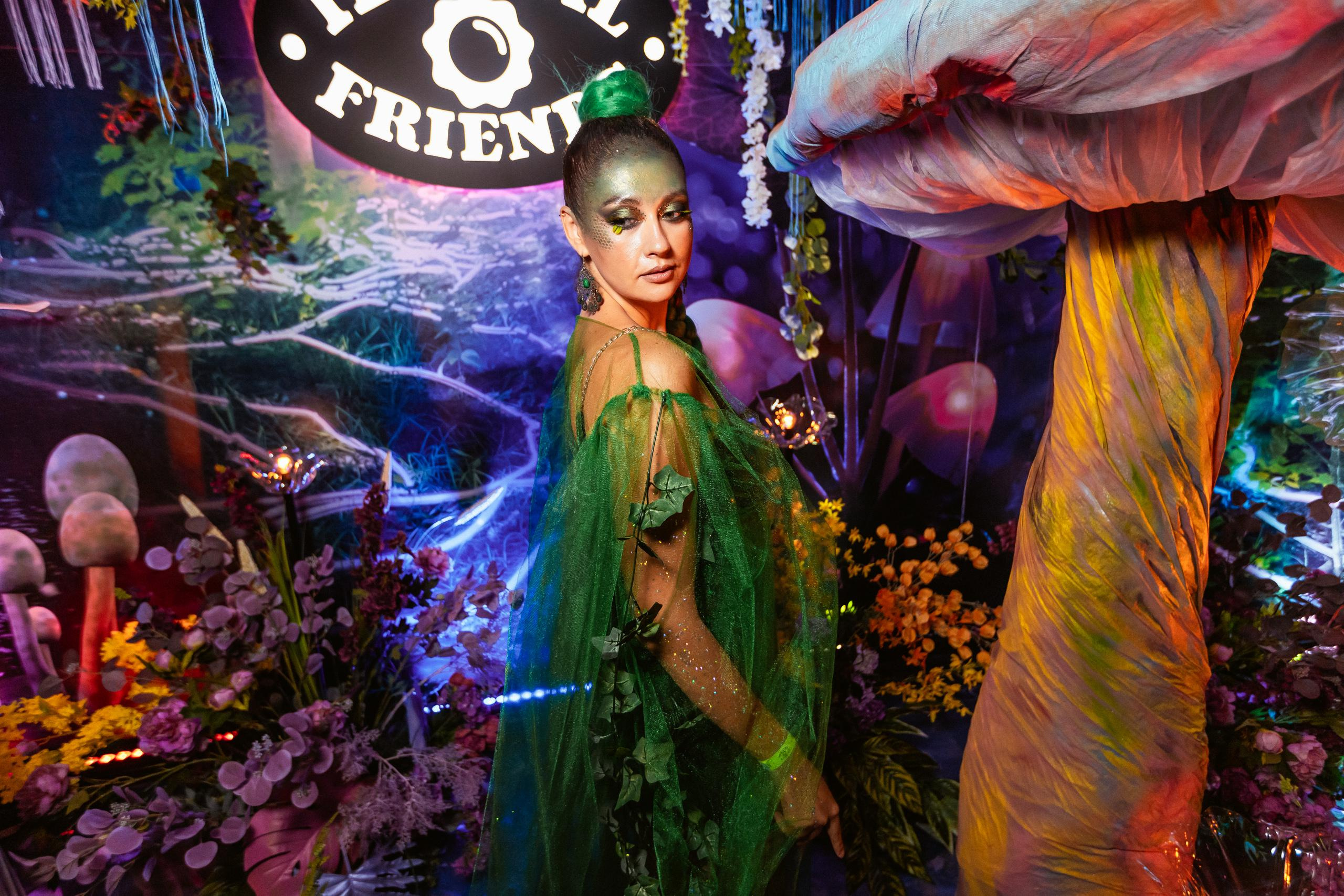 ILLEGAL FRIENDS WONDERLAND [PART I]. СВОИ. ФОТООТЧЕТЫ-СОБЫТИЯ-МЕСТА