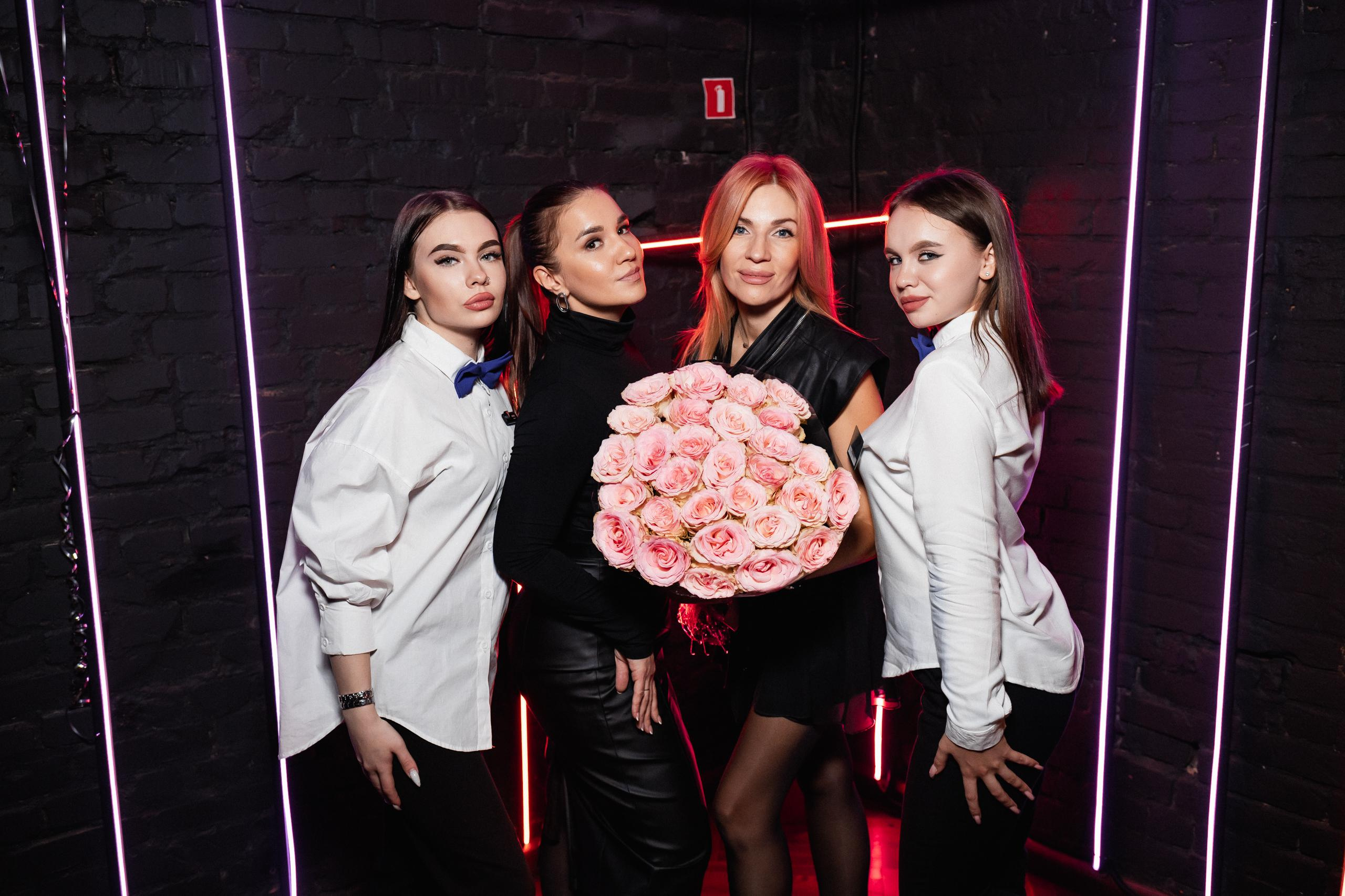 MOLLY BAR [4 YEARS]. СВОИ. ФОТООТЧЕТЫ-СОБЫТИЯ-МЕСТА