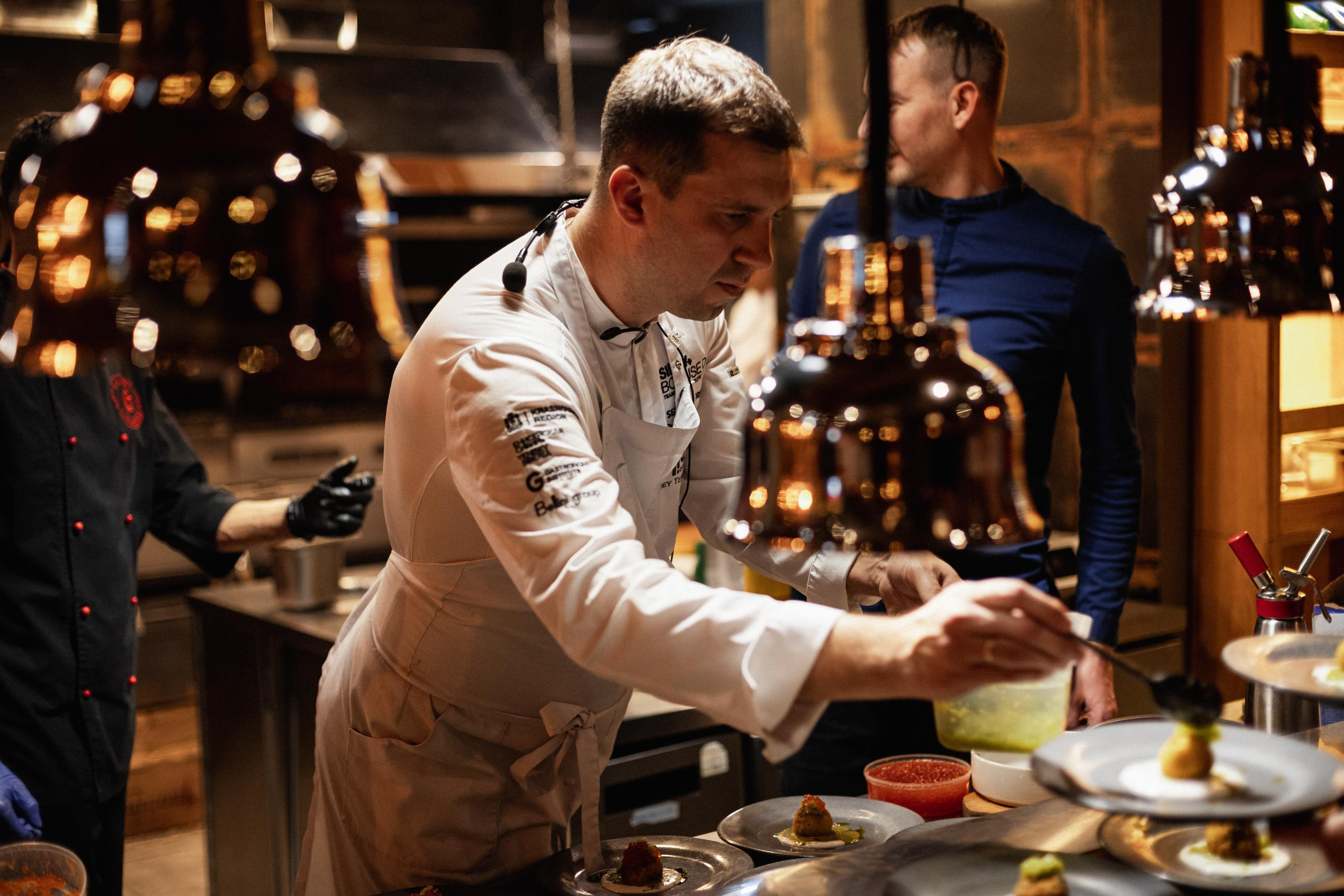 2 ШЕФА 4 РУКИ [ГЛАВНЫЙ ГАСТРОУЖИН]. СВОИ. ФОТООТЧЕТЫ-СОБЫТИЯ-МЕСТА