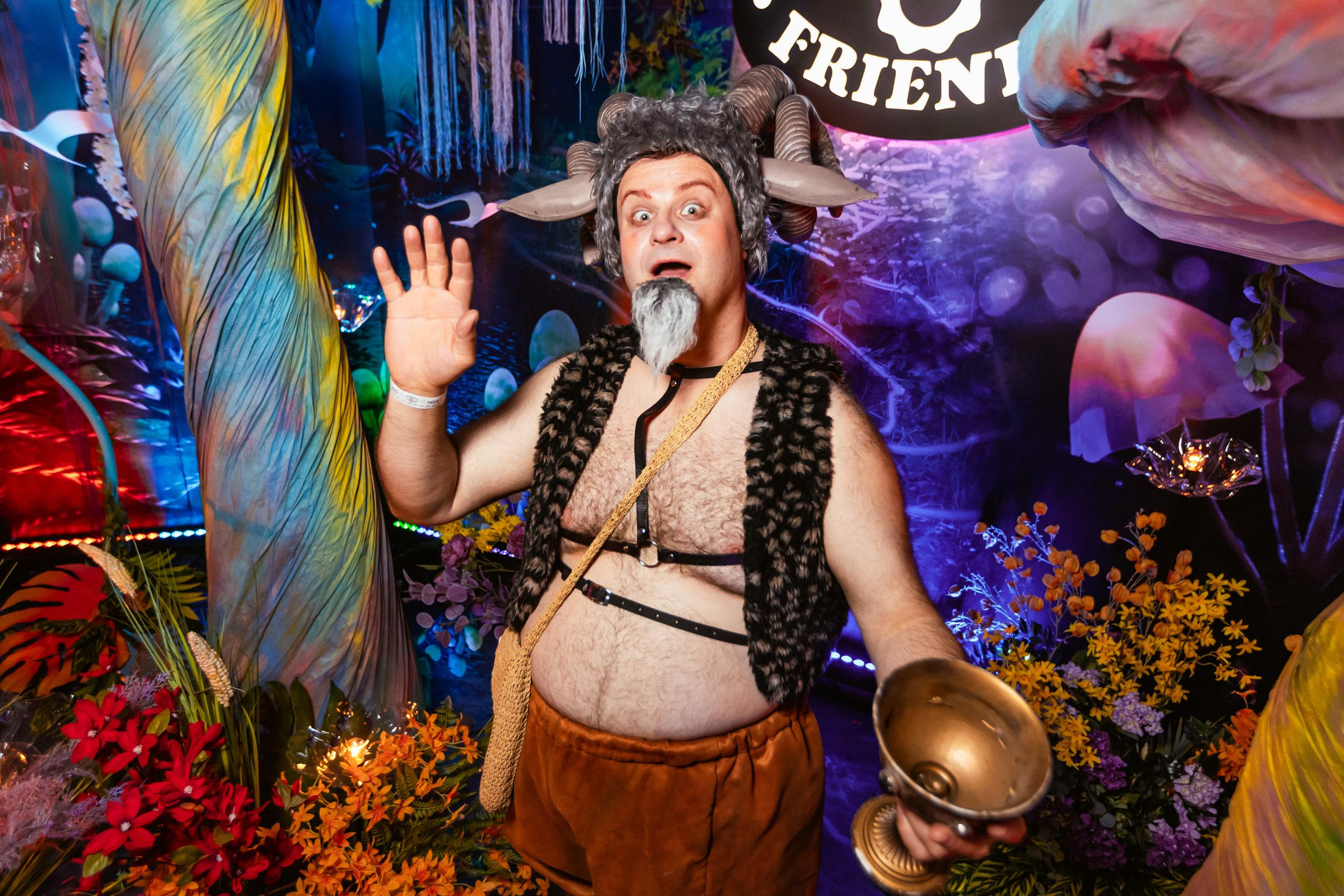 ILLEGAL FRIENDS WONDERLAND [PART I]. СВОИ. ФОТООТЧЕТЫ-СОБЫТИЯ-МЕСТА