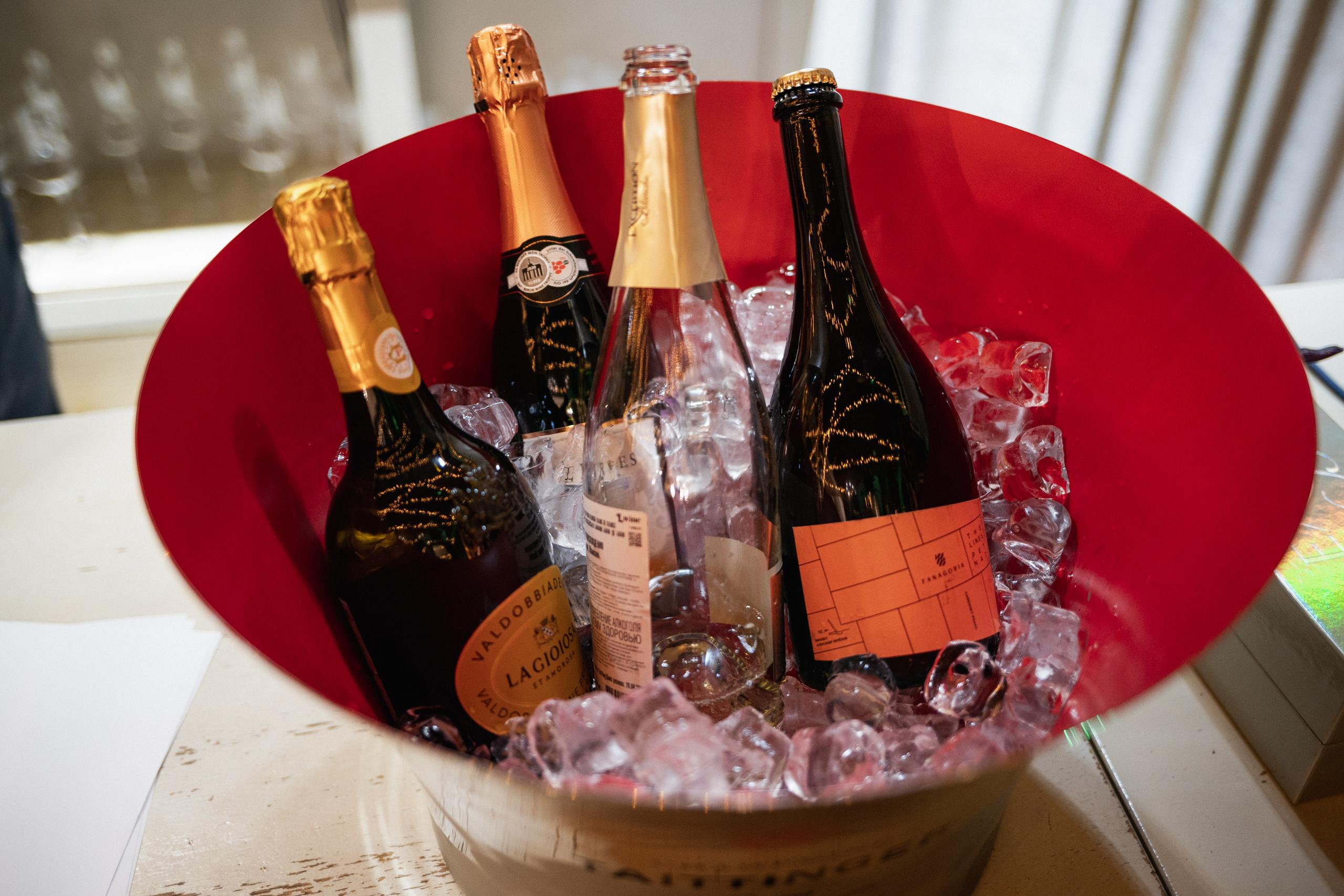 ВИНОТЕКА [10 ЛЕТ ВИННОМУ БУТИКУ]. СВОИ. ФОТООТЧЕТЫ-СОБЫТИЯ-МЕСТА