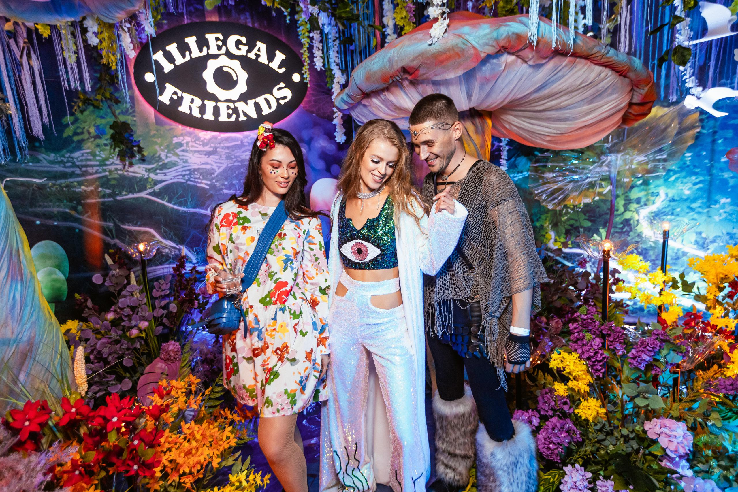 ILLEGAL FRIENDS WONDERLAND [PART I]. СВОИ. ФОТООТЧЕТЫ-СОБЫТИЯ-МЕСТА