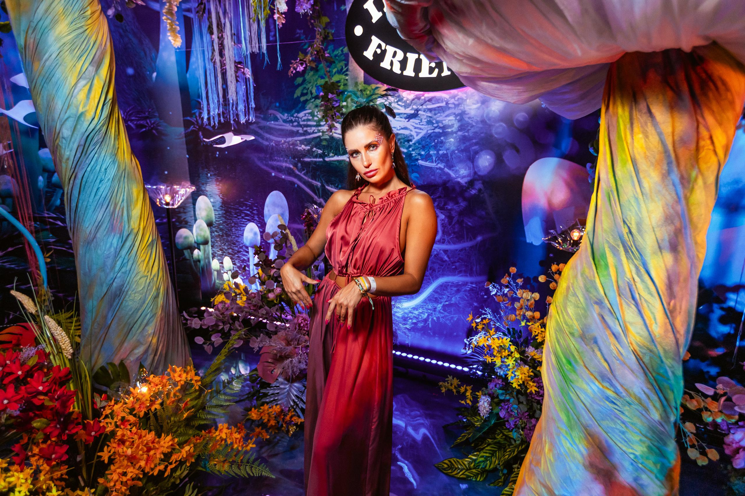 ILLEGAL FRIENDS WONDERLAND [PART I]. СВОИ. ФОТООТЧЕТЫ-СОБЫТИЯ-МЕСТА