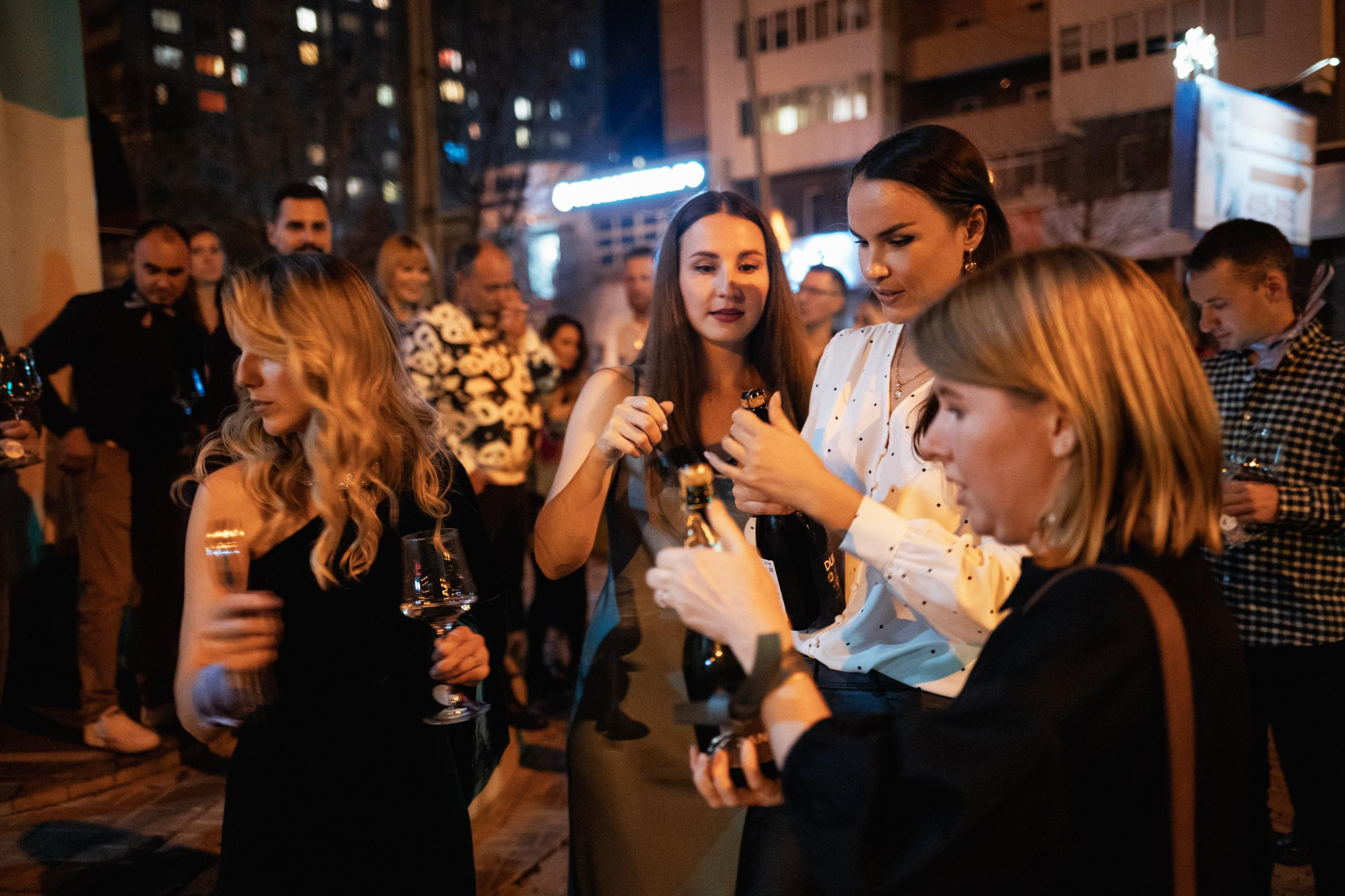 ВИНОТЕКА [10 ЛЕТ ВИННОМУ БУТИКУ]. СВОИ. ФОТООТЧЕТЫ-СОБЫТИЯ-МЕСТА