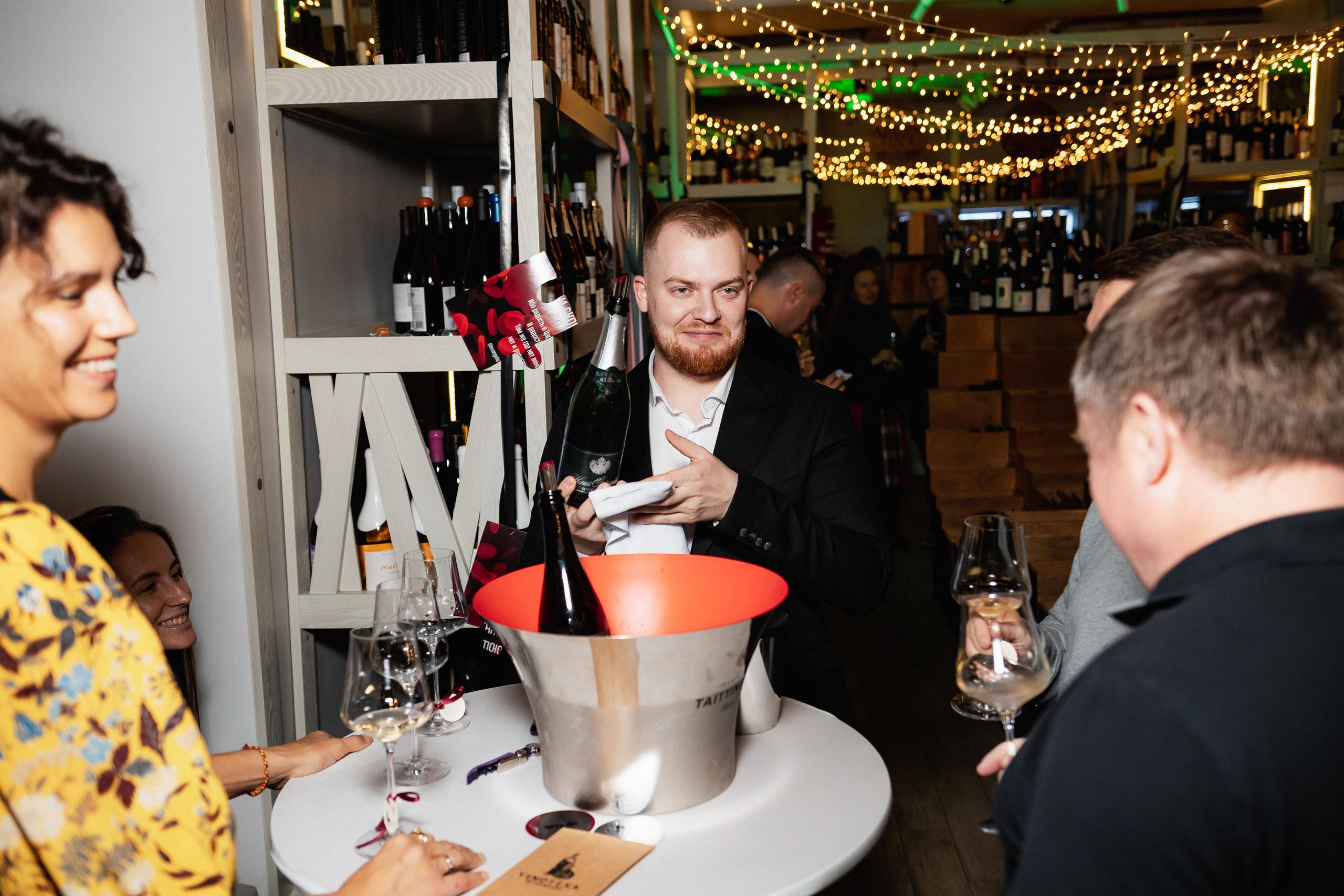 ВИНОТЕКА [10 ЛЕТ ВИННОМУ БУТИКУ]. СВОИ. ФОТООТЧЕТЫ-СОБЫТИЯ-МЕСТА