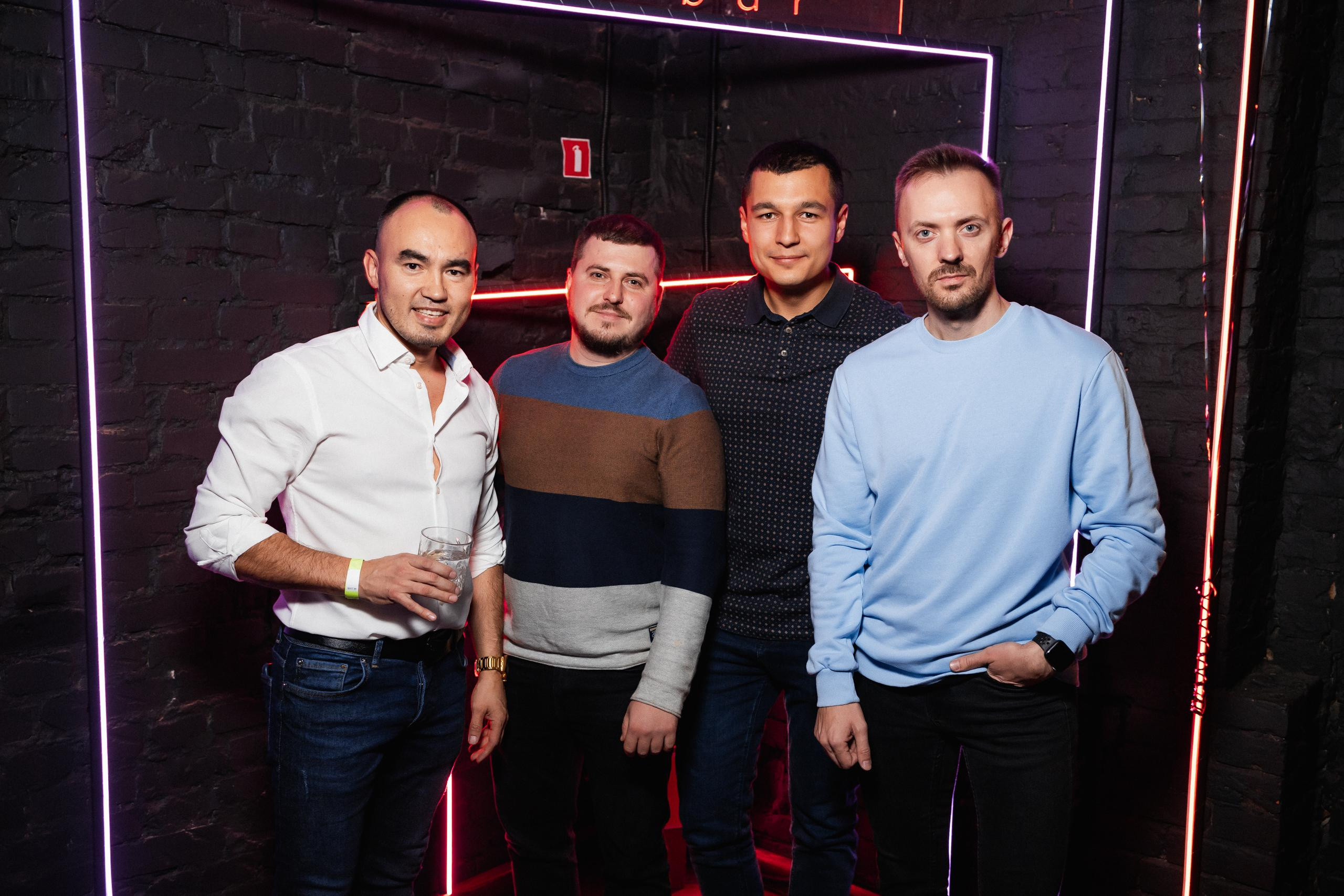 MOLLY BAR [4 YEARS]. СВОИ. ФОТООТЧЕТЫ-СОБЫТИЯ-МЕСТА