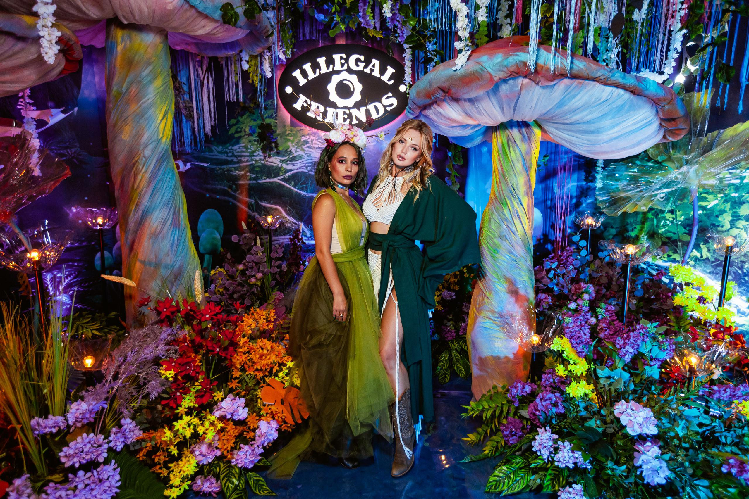 ILLEGAL FRIENDS WONDERLAND [PART I]. СВОИ. ФОТООТЧЕТЫ-СОБЫТИЯ-МЕСТА