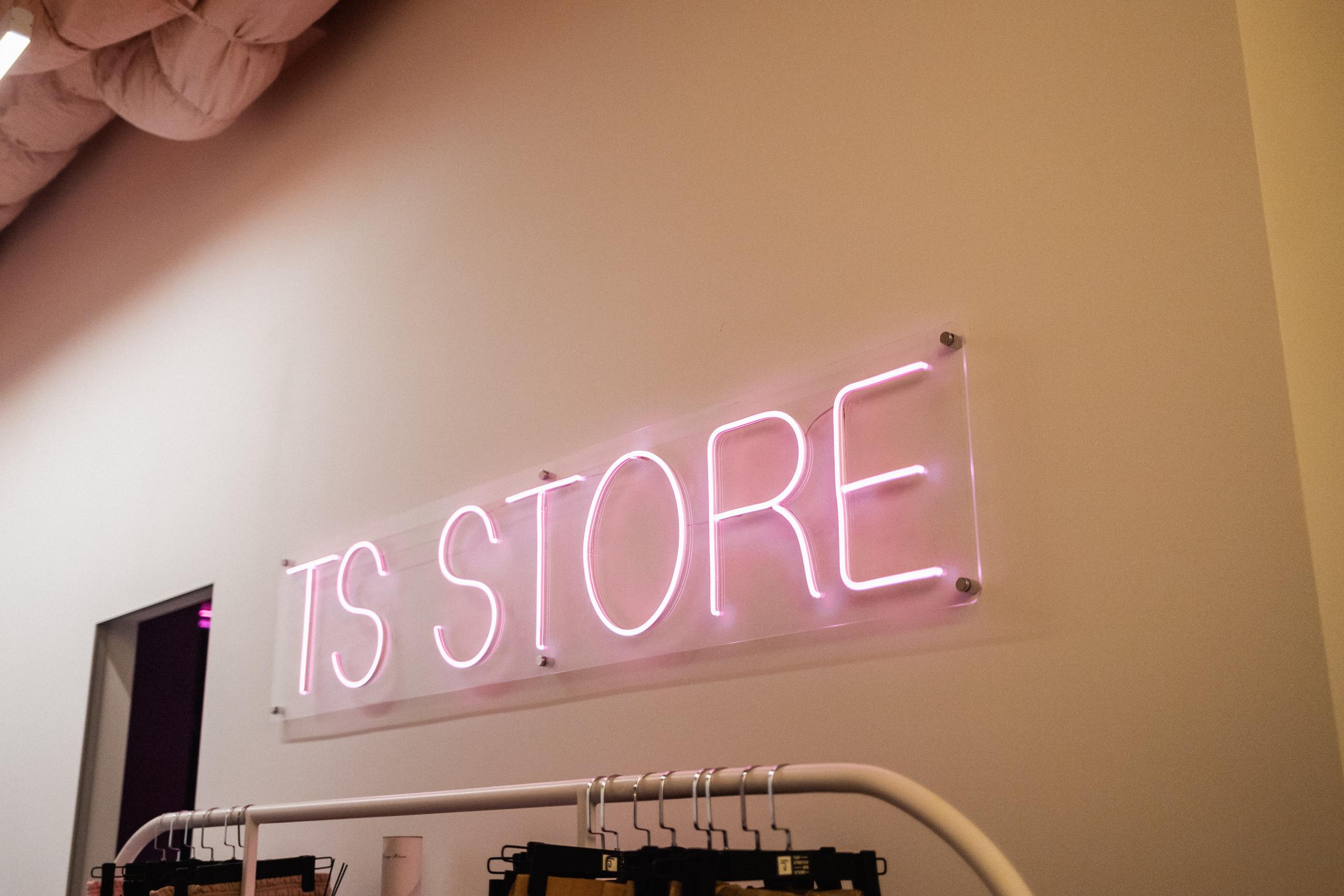 TOPSTRETCHING [ОТКРЫТИЕ СТУДИИ]. СВОИ. ФОТООТЧЕТЫ-СОБЫТИЯ-МЕСТА