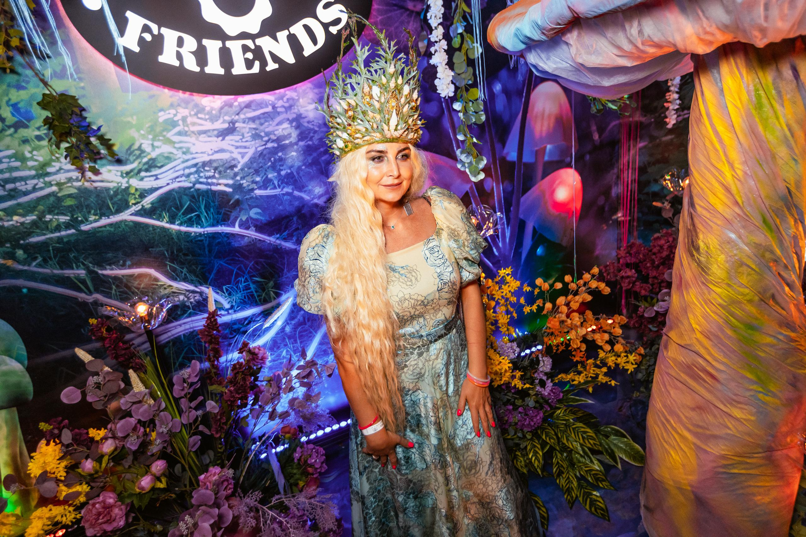 ILLEGAL FRIENDS WONDERLAND [PART I]. СВОИ. ФОТООТЧЕТЫ-СОБЫТИЯ-МЕСТА