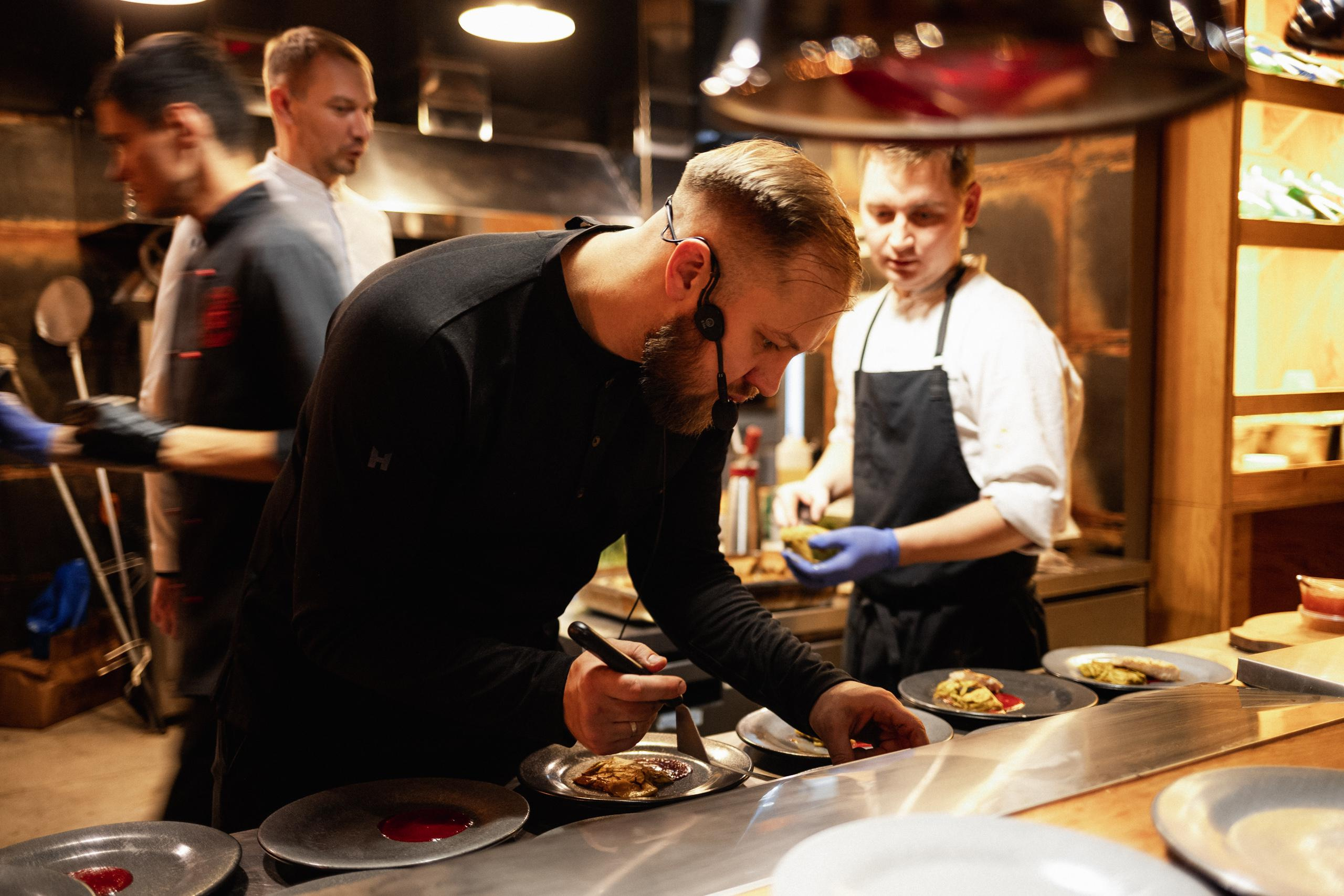 2 ШЕФА 4 РУКИ [ГЛАВНЫЙ ГАСТРОУЖИН]. СВОИ. ФОТООТЧЕТЫ-СОБЫТИЯ-МЕСТА