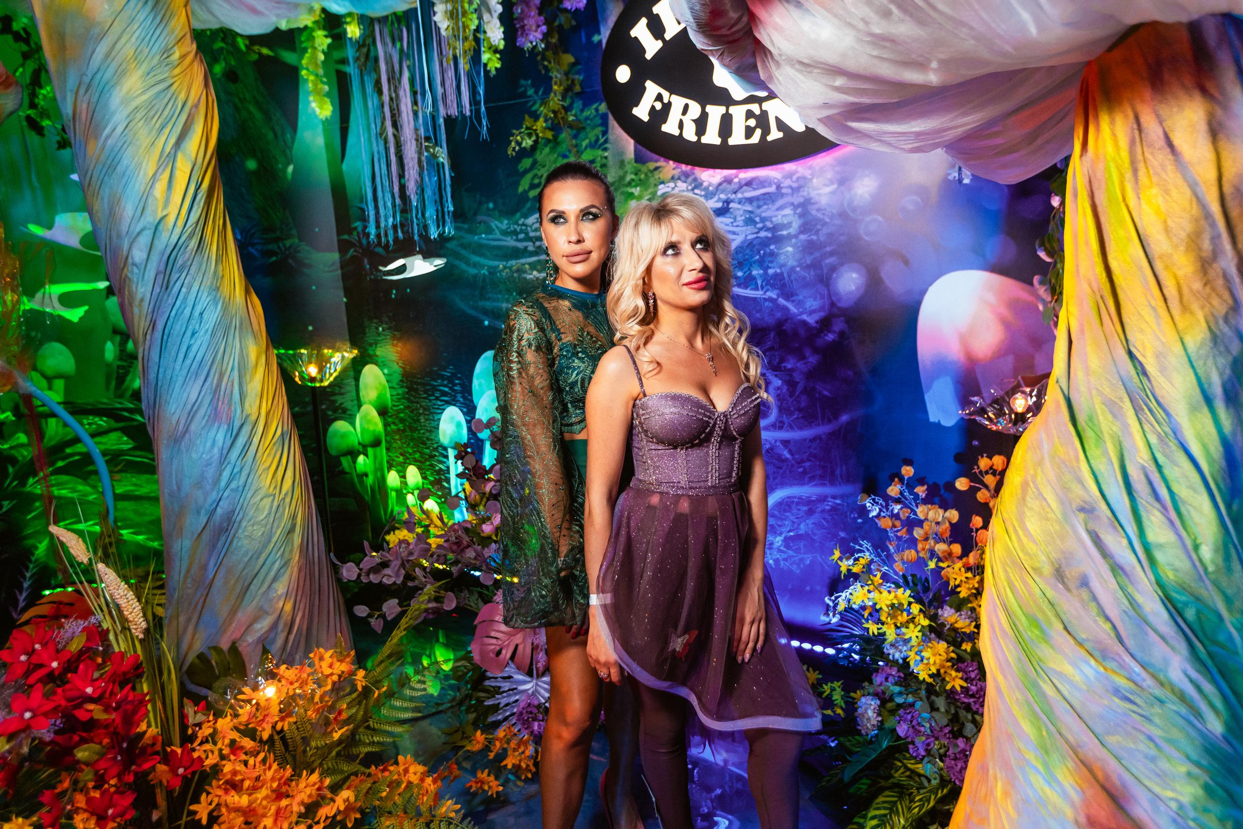 ILLEGAL FRIENDS WONDERLAND [PART I]. СВОИ. ФОТООТЧЕТЫ-СОБЫТИЯ-МЕСТА