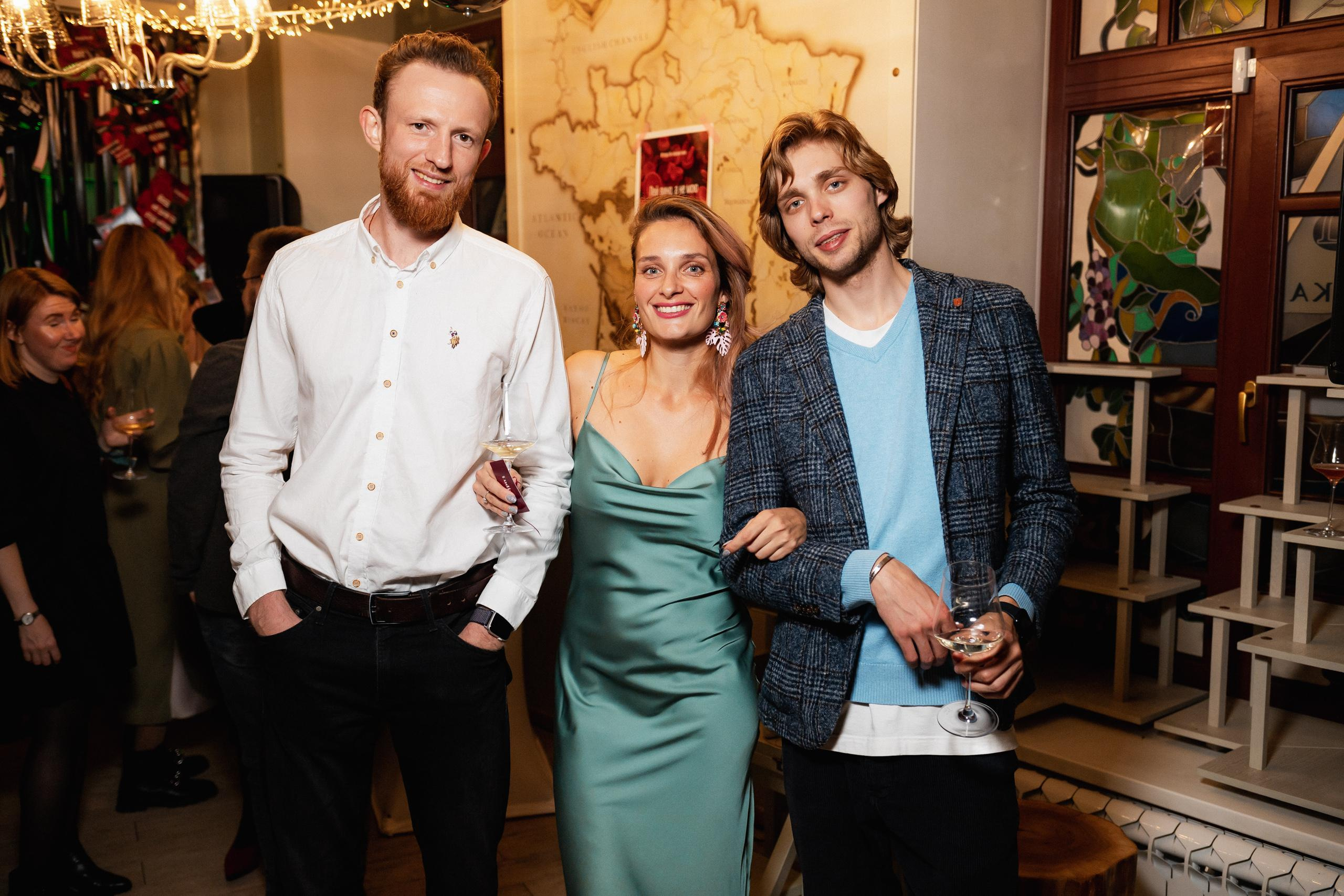 ВИНОТЕКА [10 ЛЕТ ВИННОМУ БУТИКУ]. СВОИ. ФОТООТЧЕТЫ-СОБЫТИЯ-МЕСТА