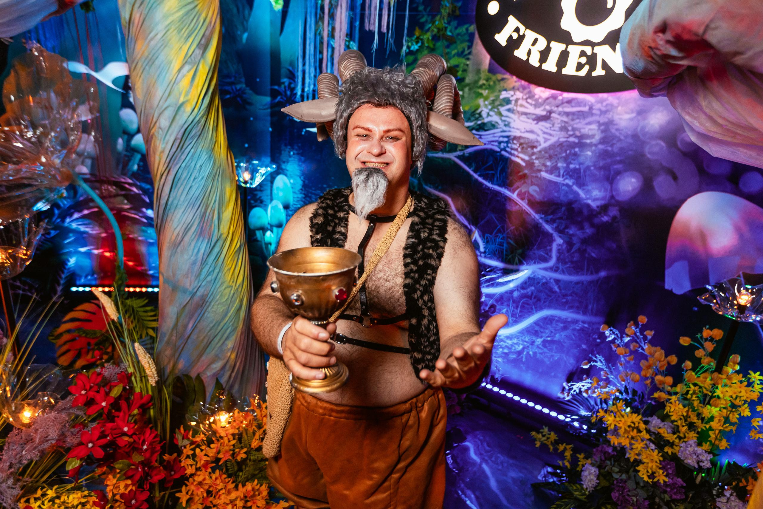 ILLEGAL FRIENDS WONDERLAND [PART I]. СВОИ. ФОТООТЧЕТЫ-СОБЫТИЯ-МЕСТА