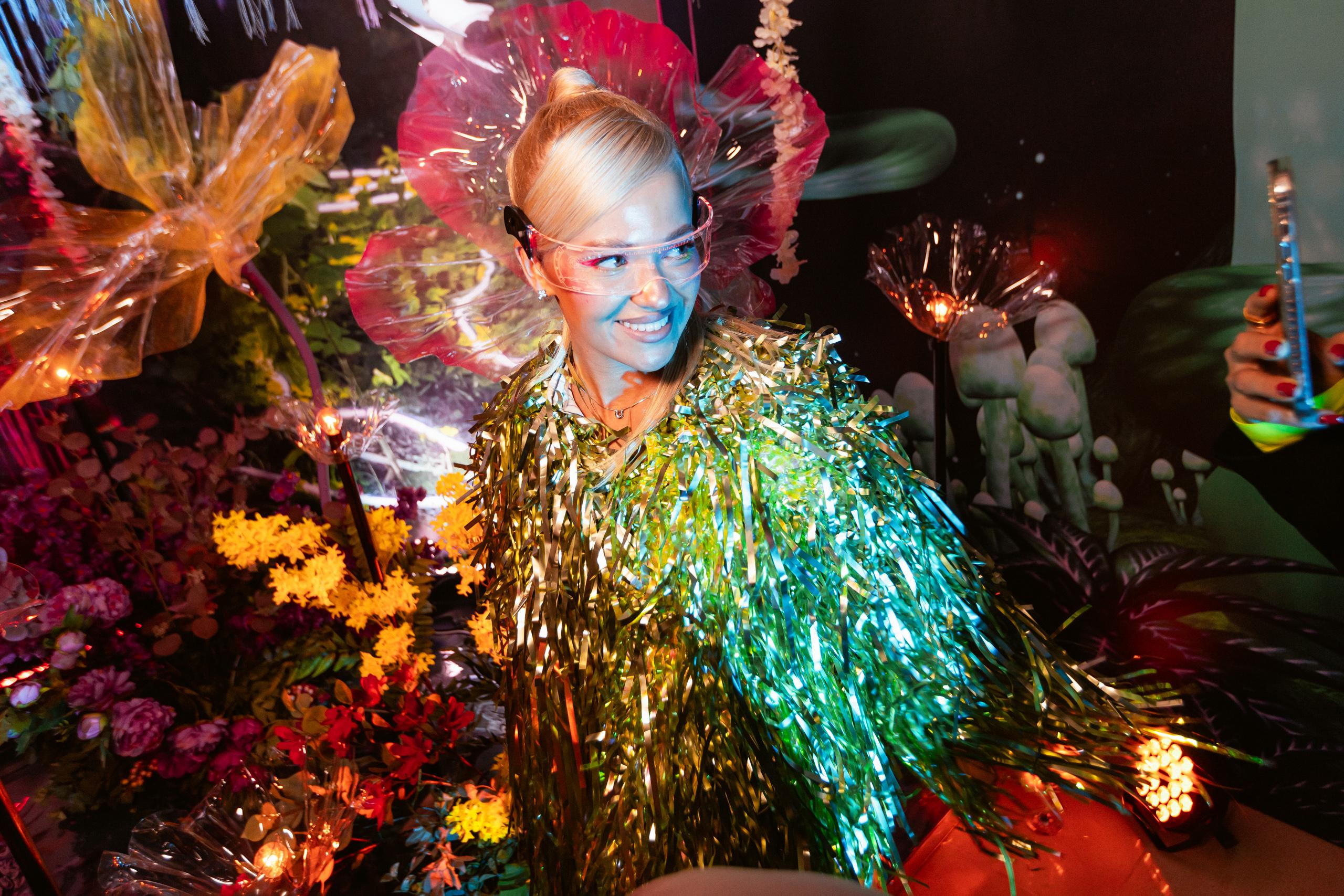 ILLEGAL FRIENDS WONDERLAND [PART II]. СВОИ. ФОТООТЧЕТЫ-СОБЫТИЯ-МЕСТА