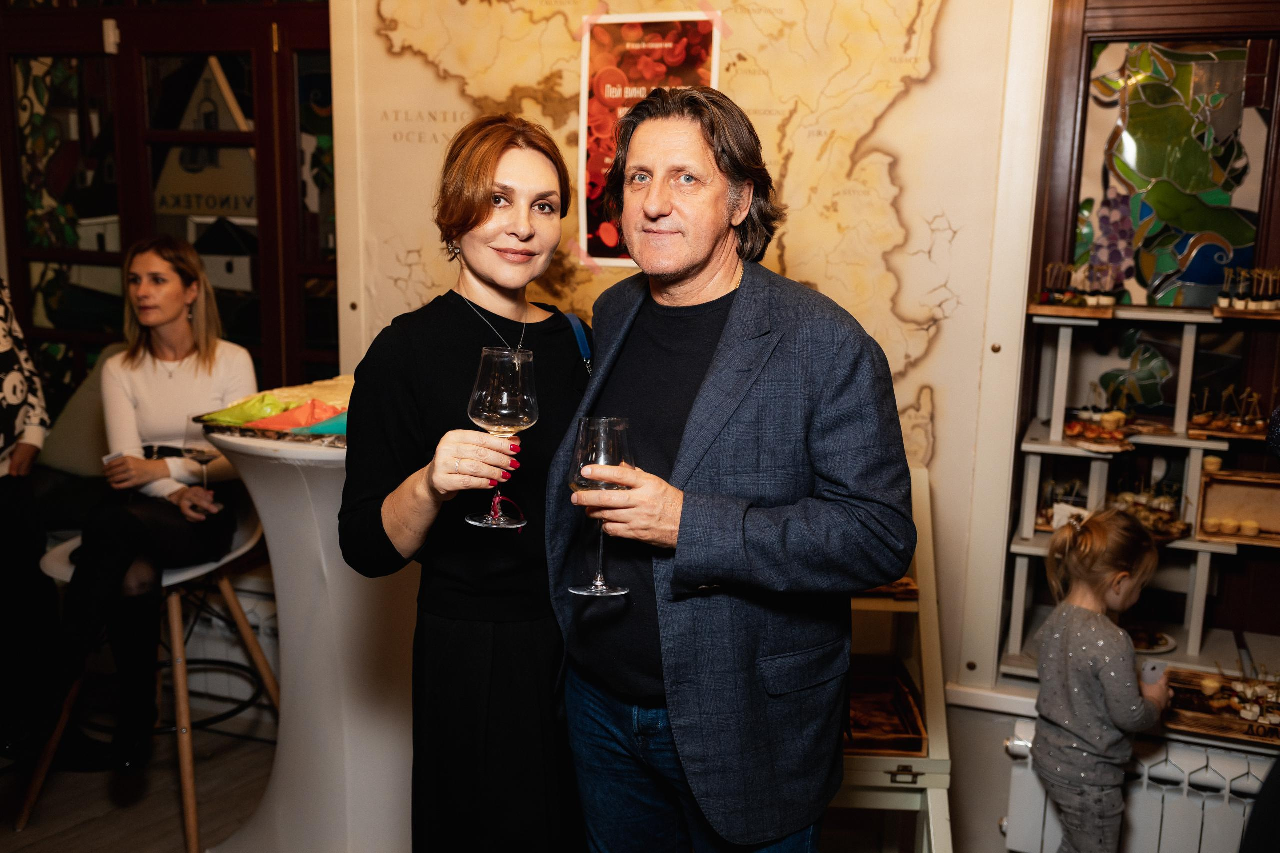 ВИНОТЕКА [10 ЛЕТ ВИННОМУ БУТИКУ]. СВОИ. ФОТООТЧЕТЫ-СОБЫТИЯ-МЕСТА