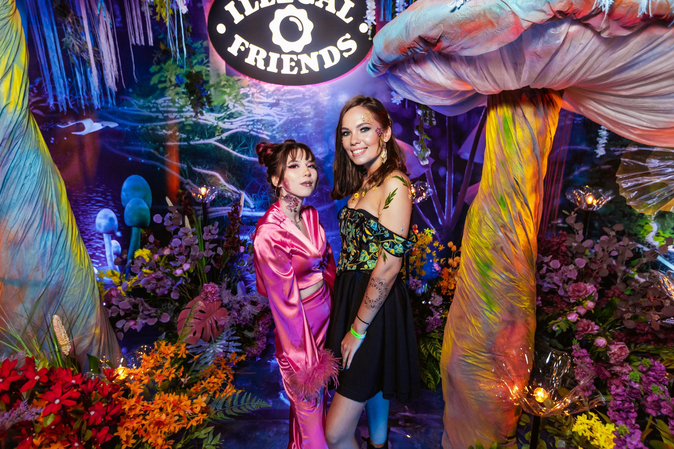 ILLEGAL FRIENDS WONDERLAND [PART I]. СВОИ. ФОТООТЧЕТЫ-СОБЫТИЯ-МЕСТА