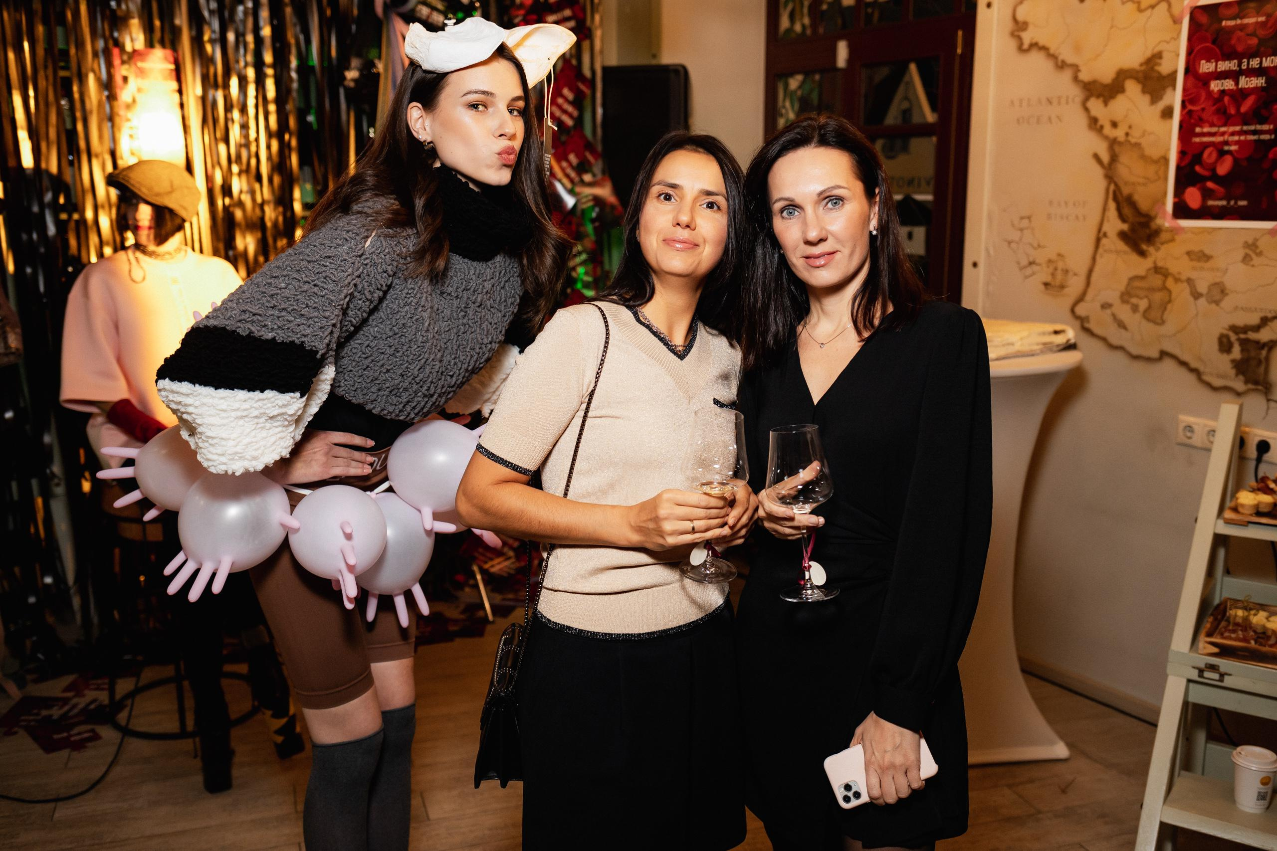 ВИНОТЕКА [10 ЛЕТ ВИННОМУ БУТИКУ]. СВОИ. ФОТООТЧЕТЫ-СОБЫТИЯ-МЕСТА