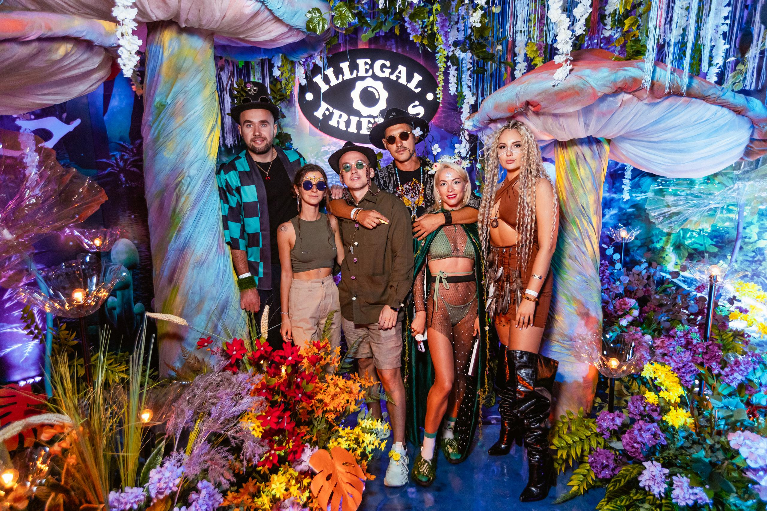 ILLEGAL FRIENDS WONDERLAND [PART I]. СВОИ. ФОТООТЧЕТЫ-СОБЫТИЯ-МЕСТА