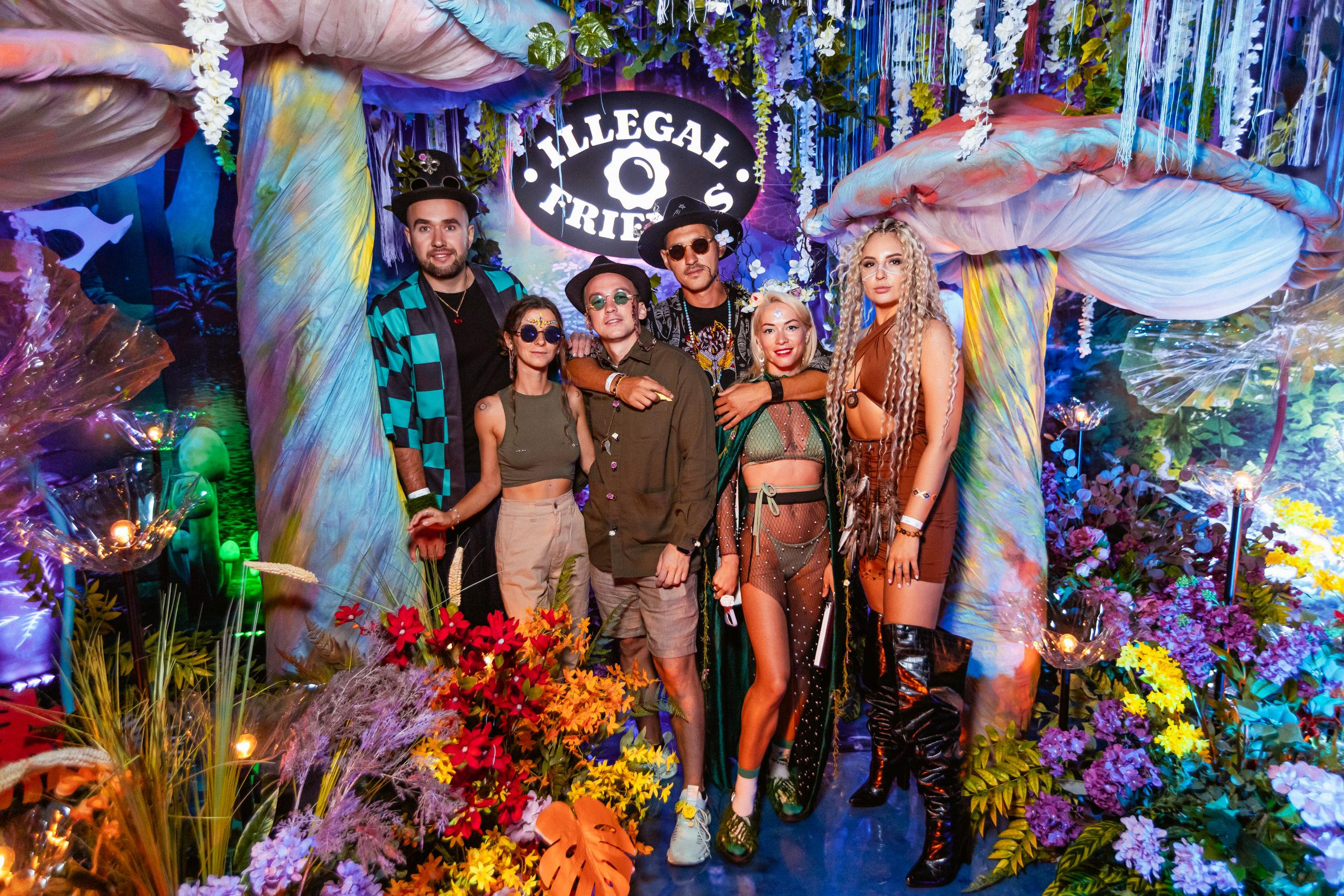 ILLEGAL FRIENDS WONDERLAND [PART I]. СВОИ. ФОТООТЧЕТЫ-СОБЫТИЯ-МЕСТА