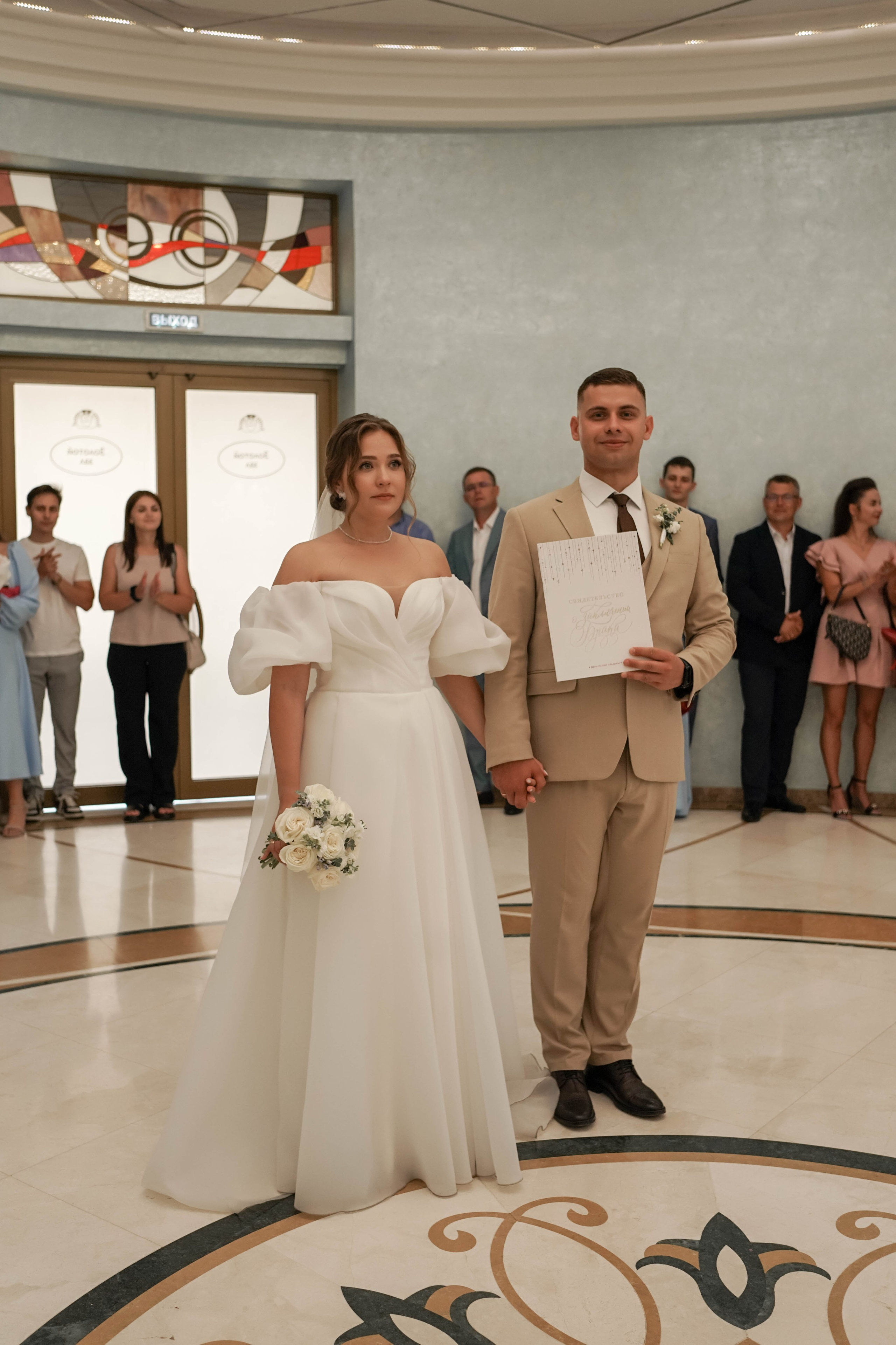 Лиза и Сережа: регистрация, прогулка и банкет. Фотограф в Иркутске