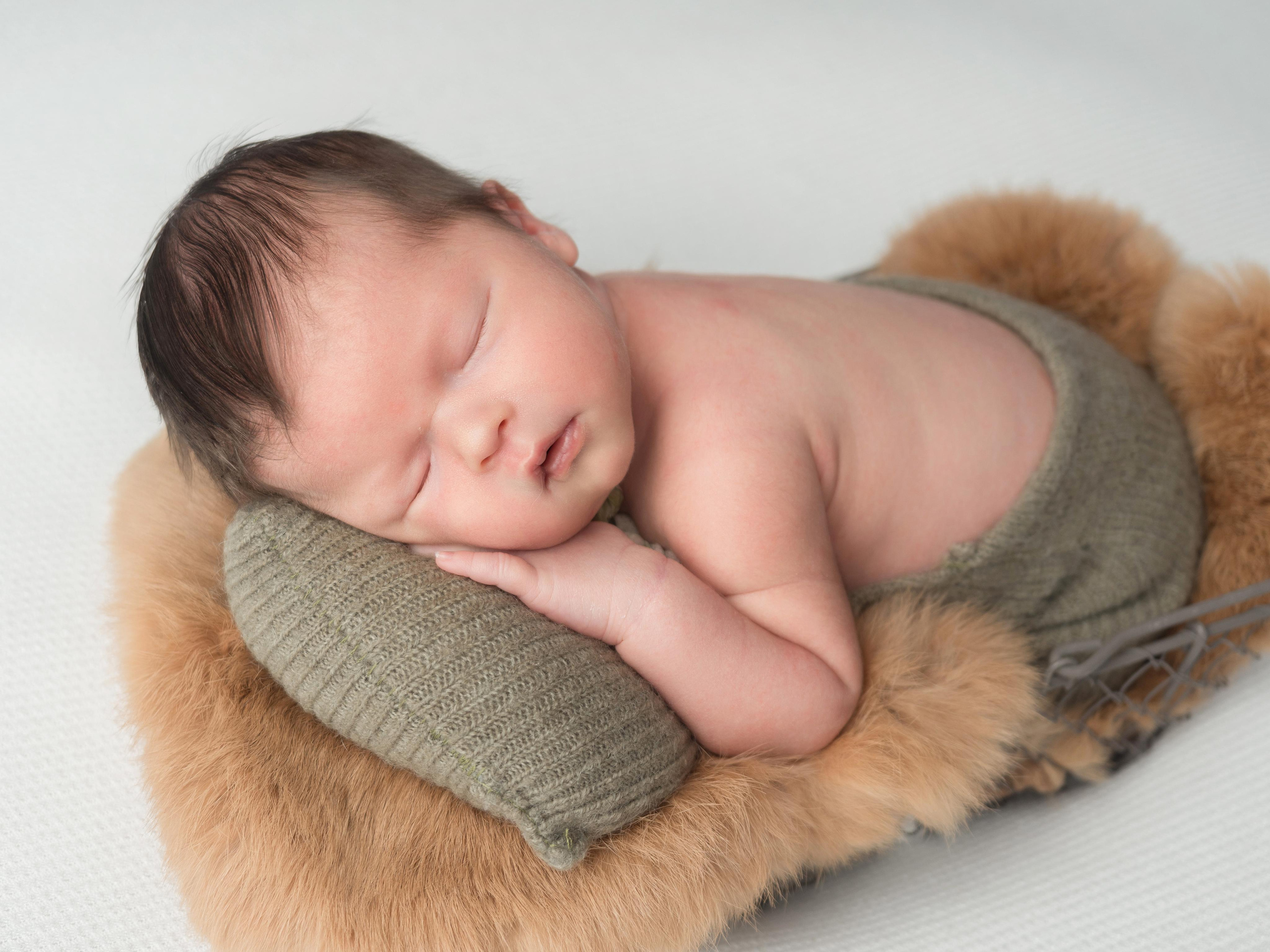 фотограф новорожденных  с выездом на дом