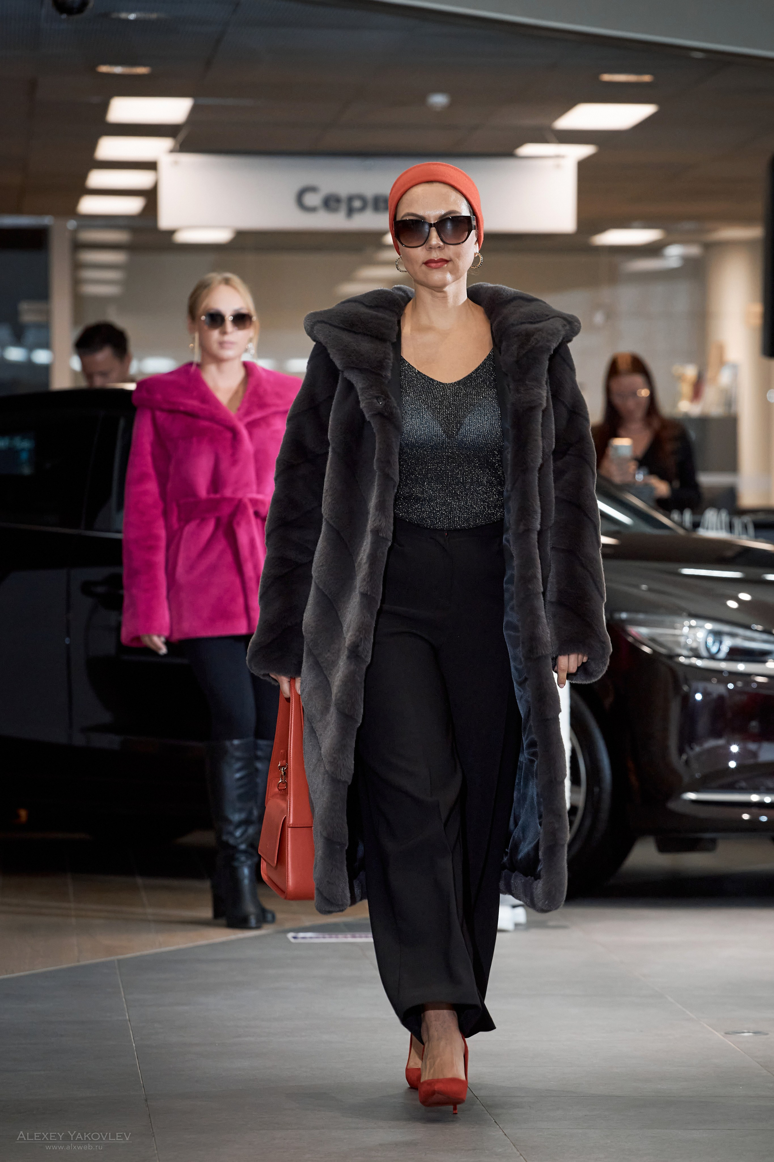 Модный показ PRE-FALL модельной школы Modeling+. Фотограф Алексей Яковлев