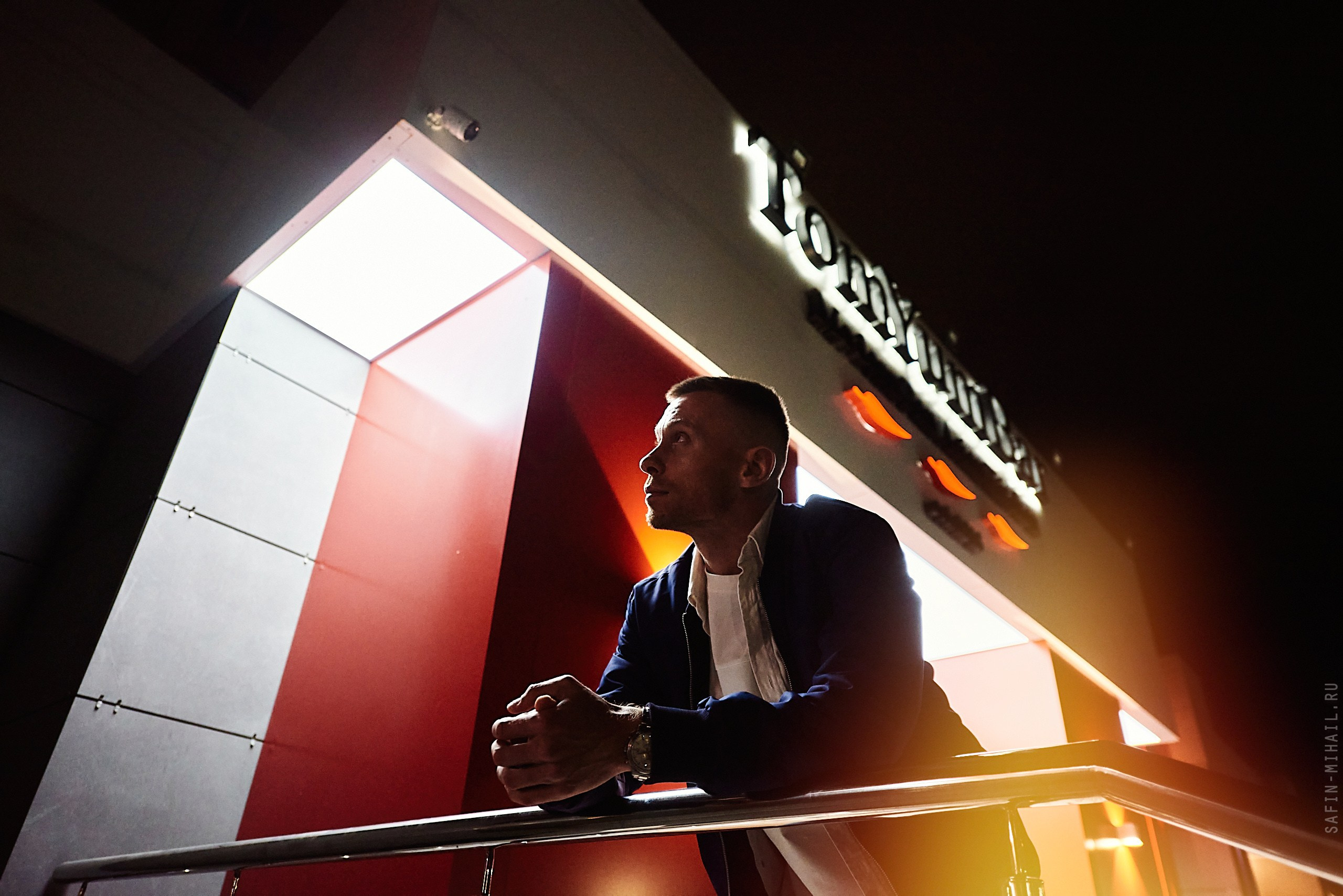 Мужская фотосессия, ночной Сургут