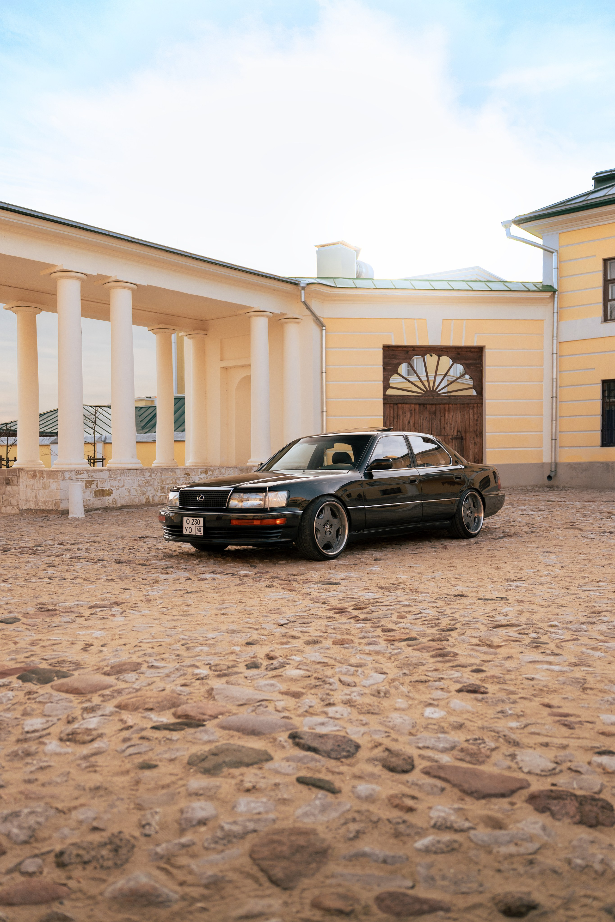 Фотографии Lexus LS400