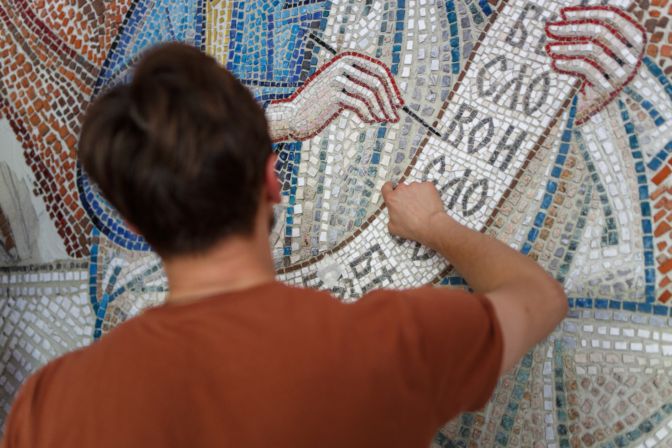 Мозаика — процесс работы. НИИКОРОВИН- мастерская мозаики и монументального искусства