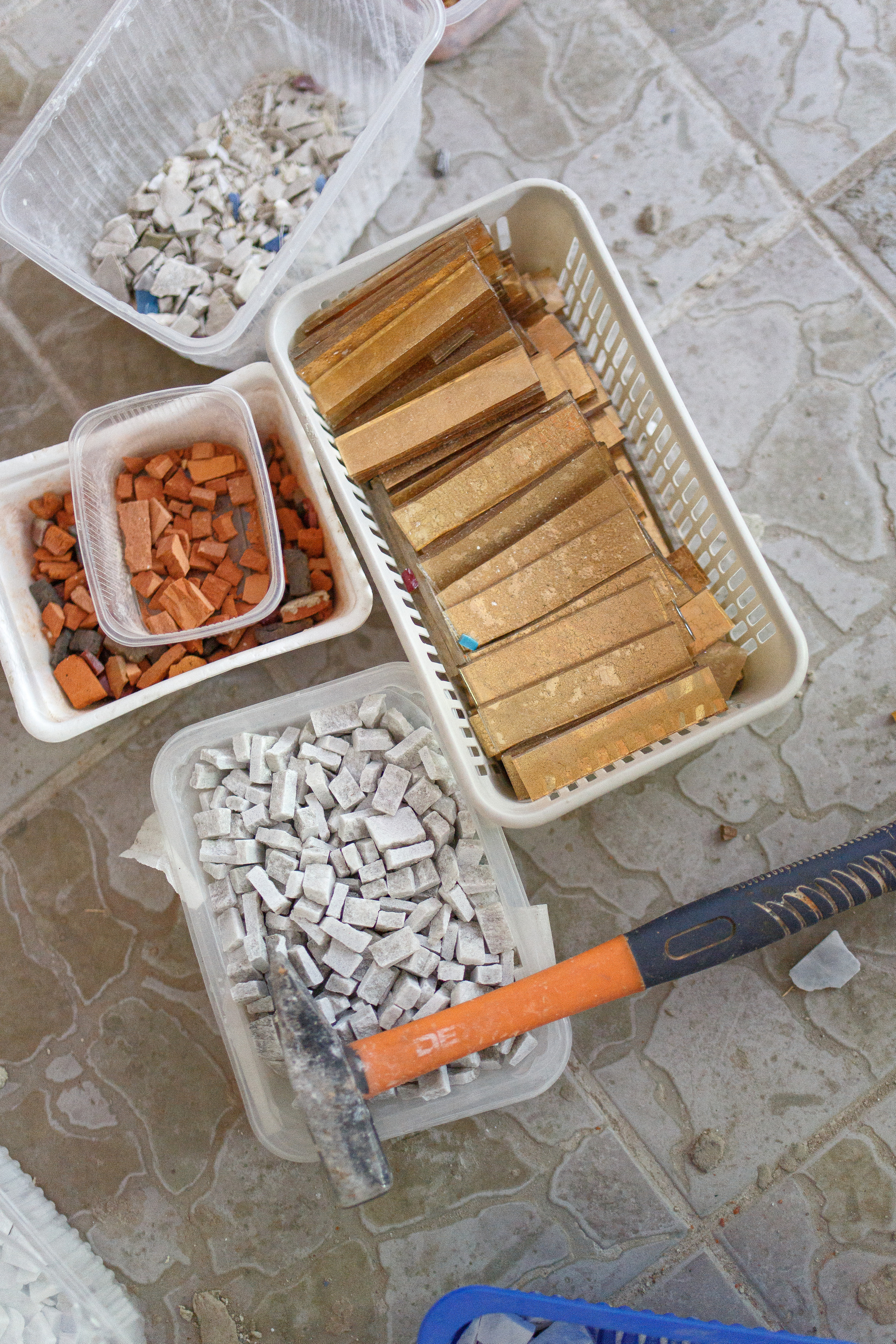 Мозаика — процесс работы. НИИКОРОВИН- мастерская мозаики и монументального искусства