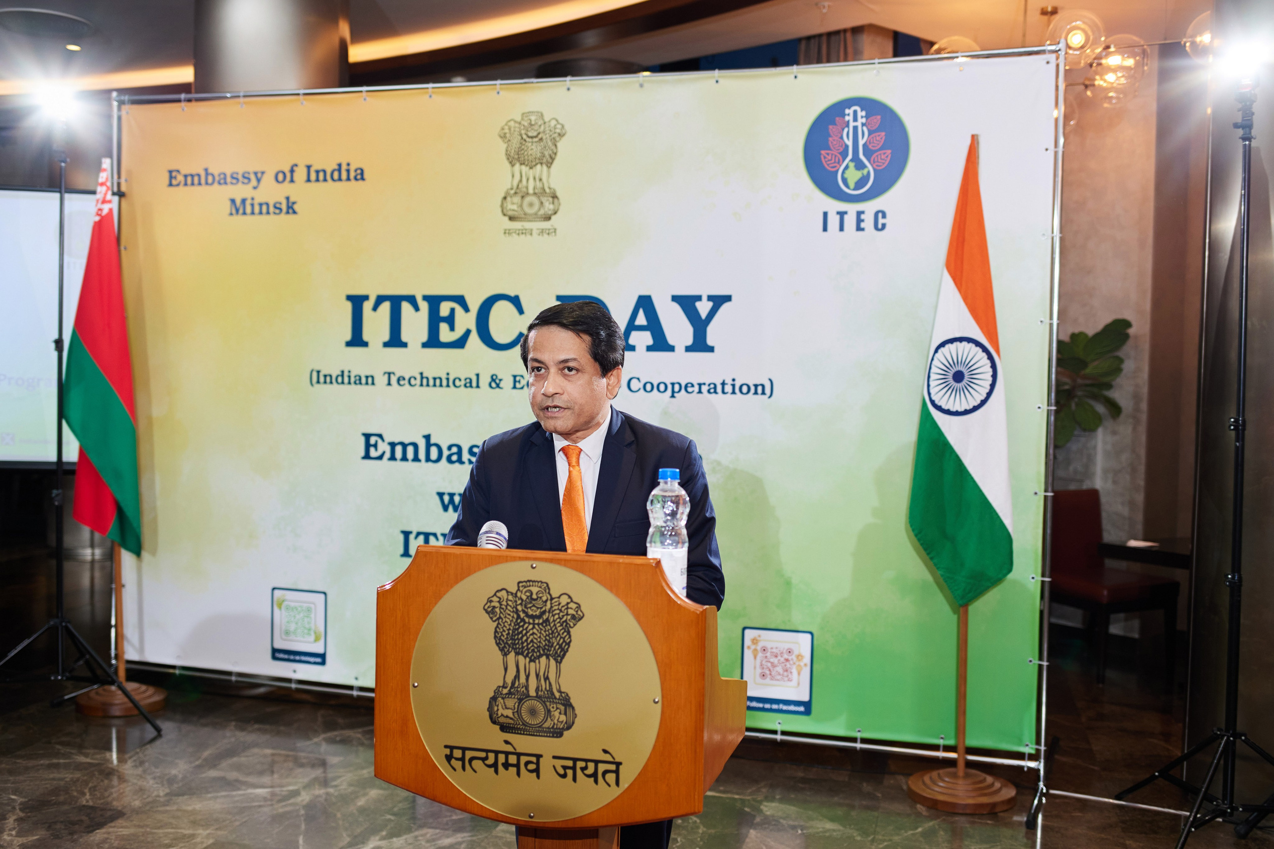 Посольство Индии. Свадебная, репортажная фотосъемка и видеосъемка в Минске. Илья и Юлия Ширмановы. Фотограф | Видеограф | Минск