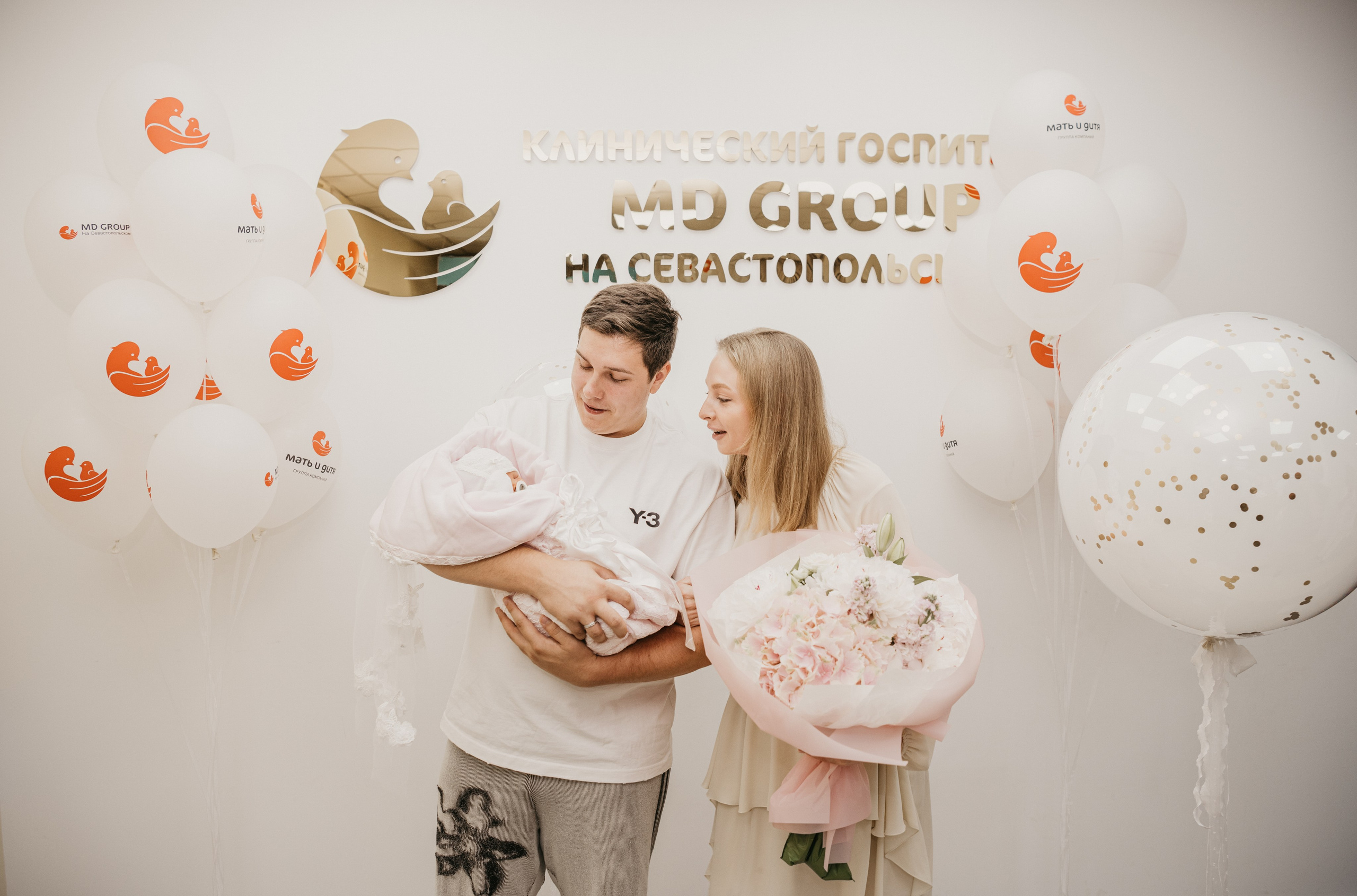 Выписка Виктории. Мать и дитя. Фотограф на выписку из роддома в Москве и МО