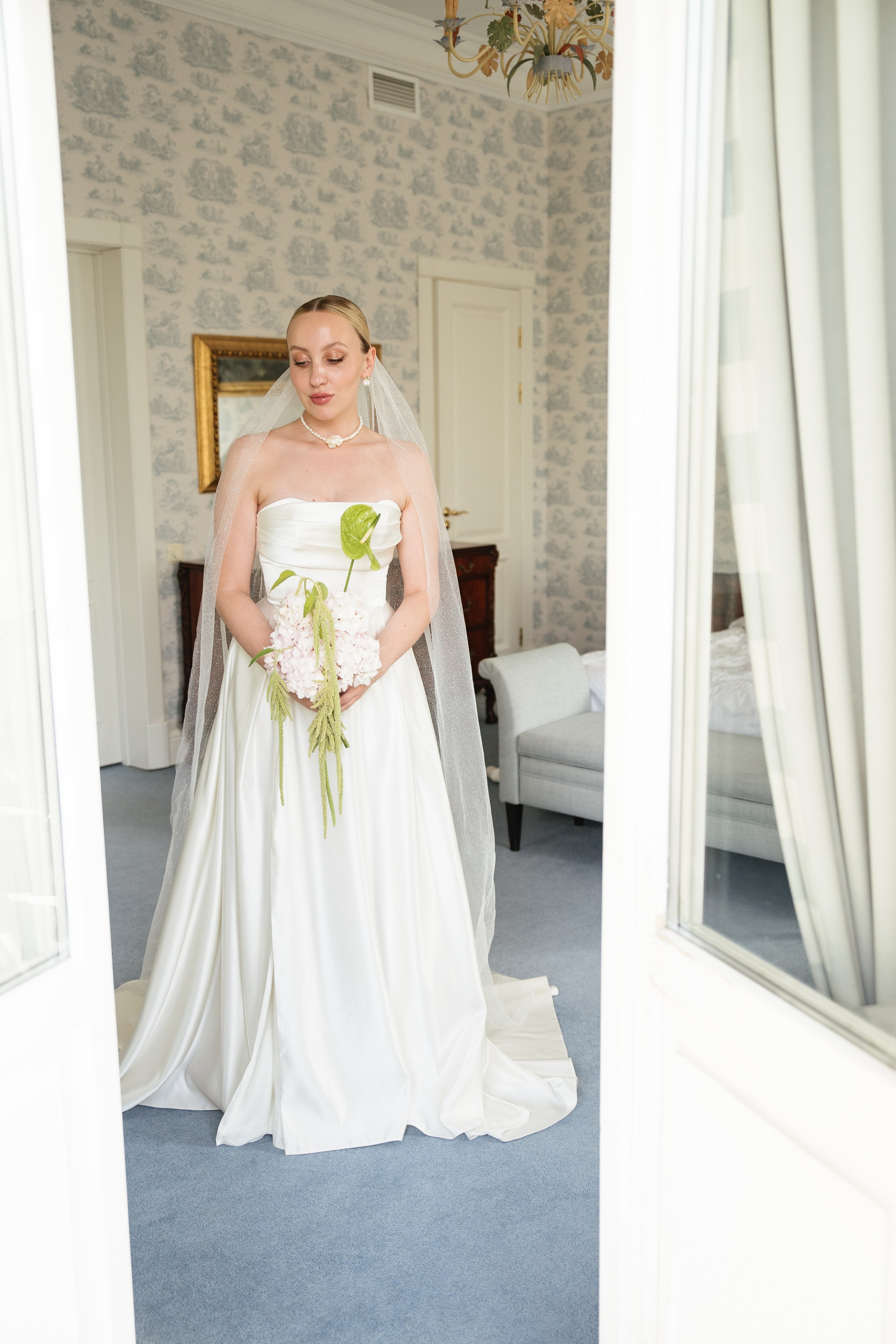 Юлия & Максим. Уютная свадьба в стиле современная классика на заливе. Свадебный фотограф организатор в Санкт-Петербурге Ассоль Опарина