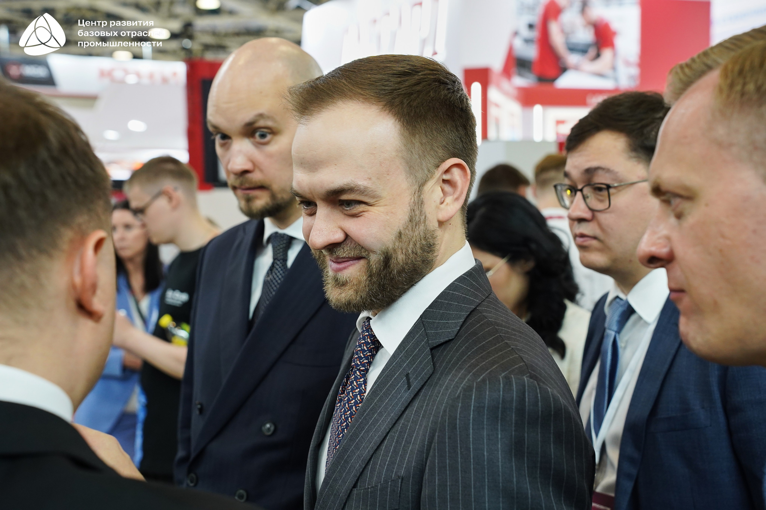 ЭКСПОЦЕНТР Алиханов. Фотограф