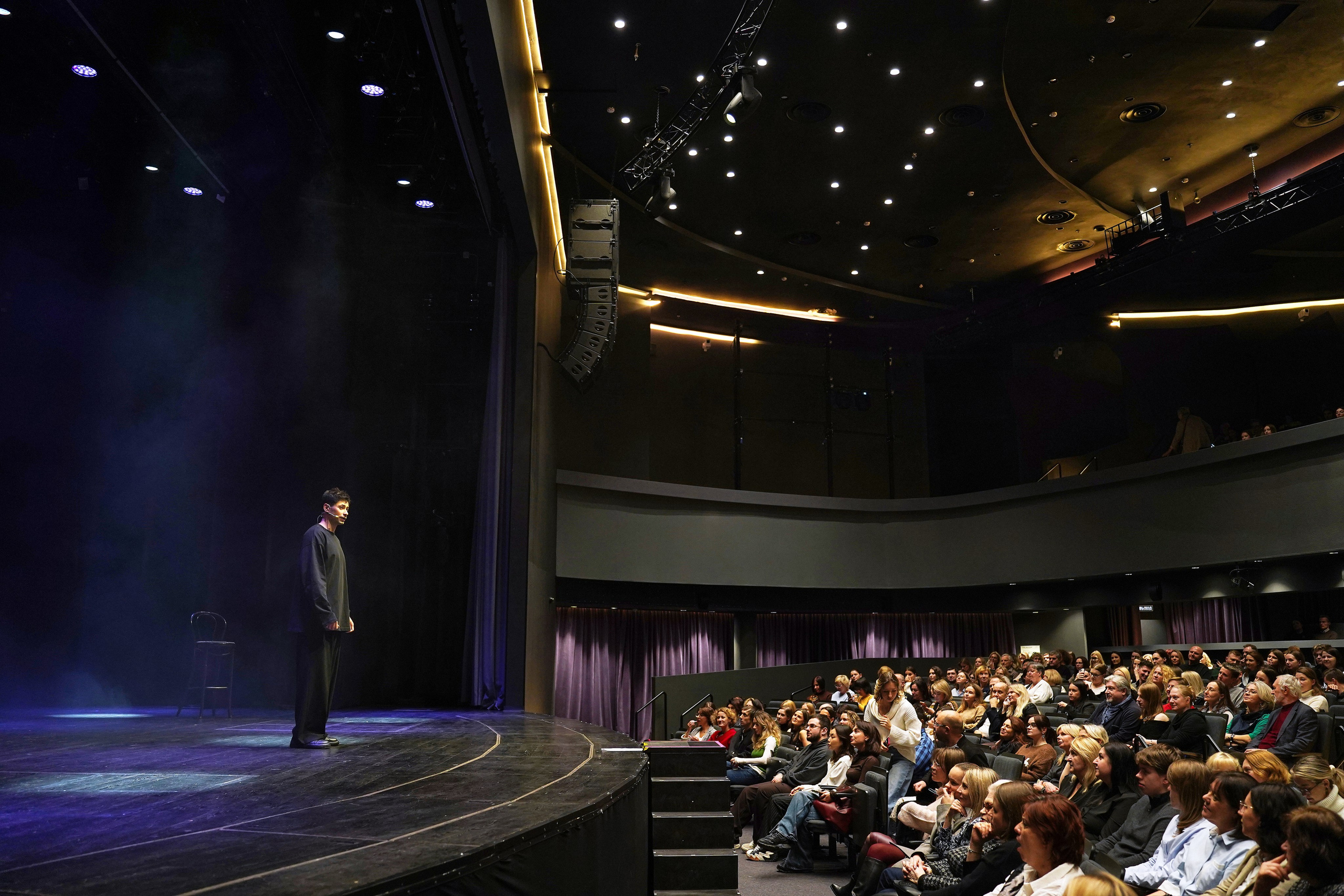 Спектакль МАНЕ. Фотограф