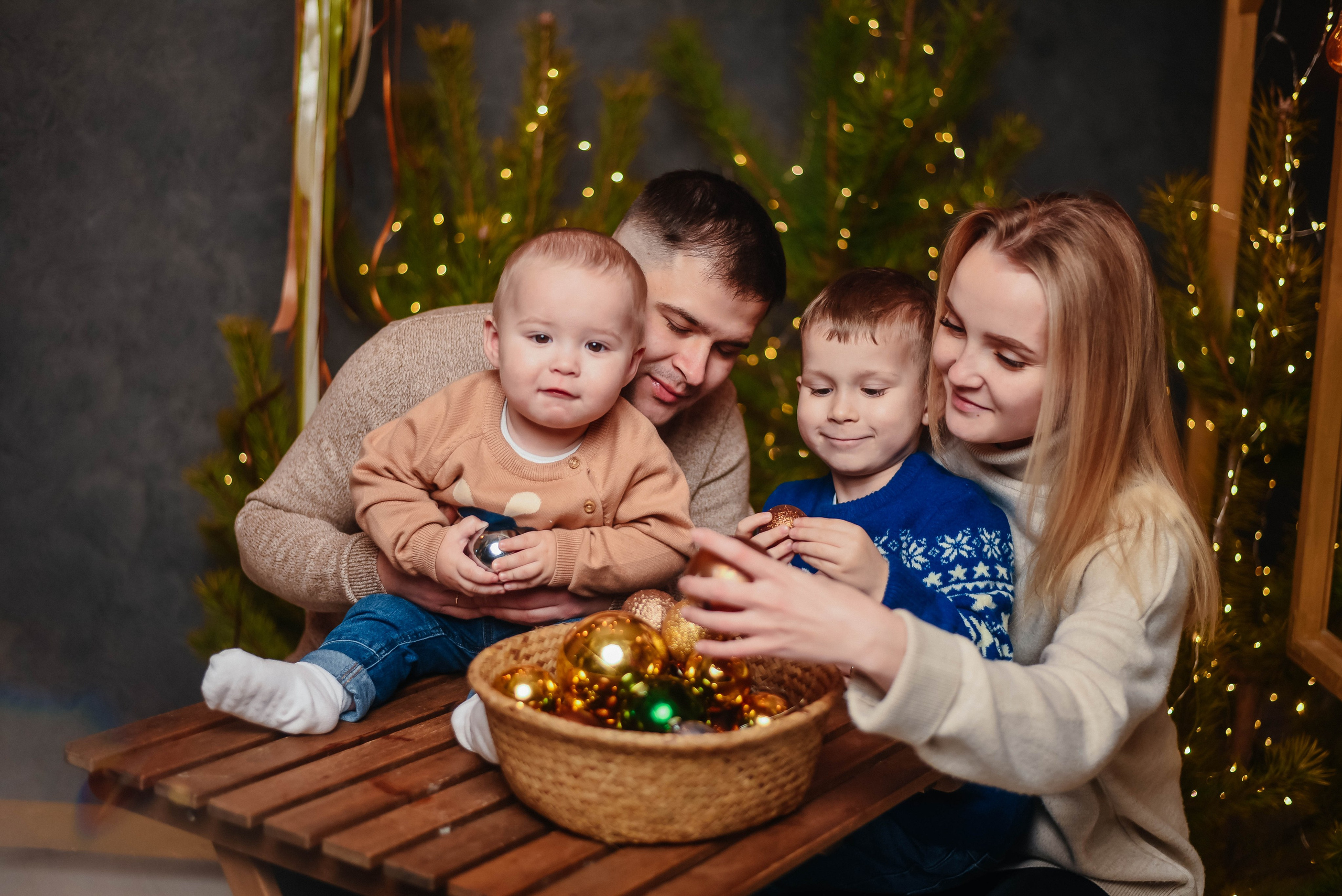 Студия LightRoom Сыктывкар. Семейный фотограф в городе Сыктывкаре