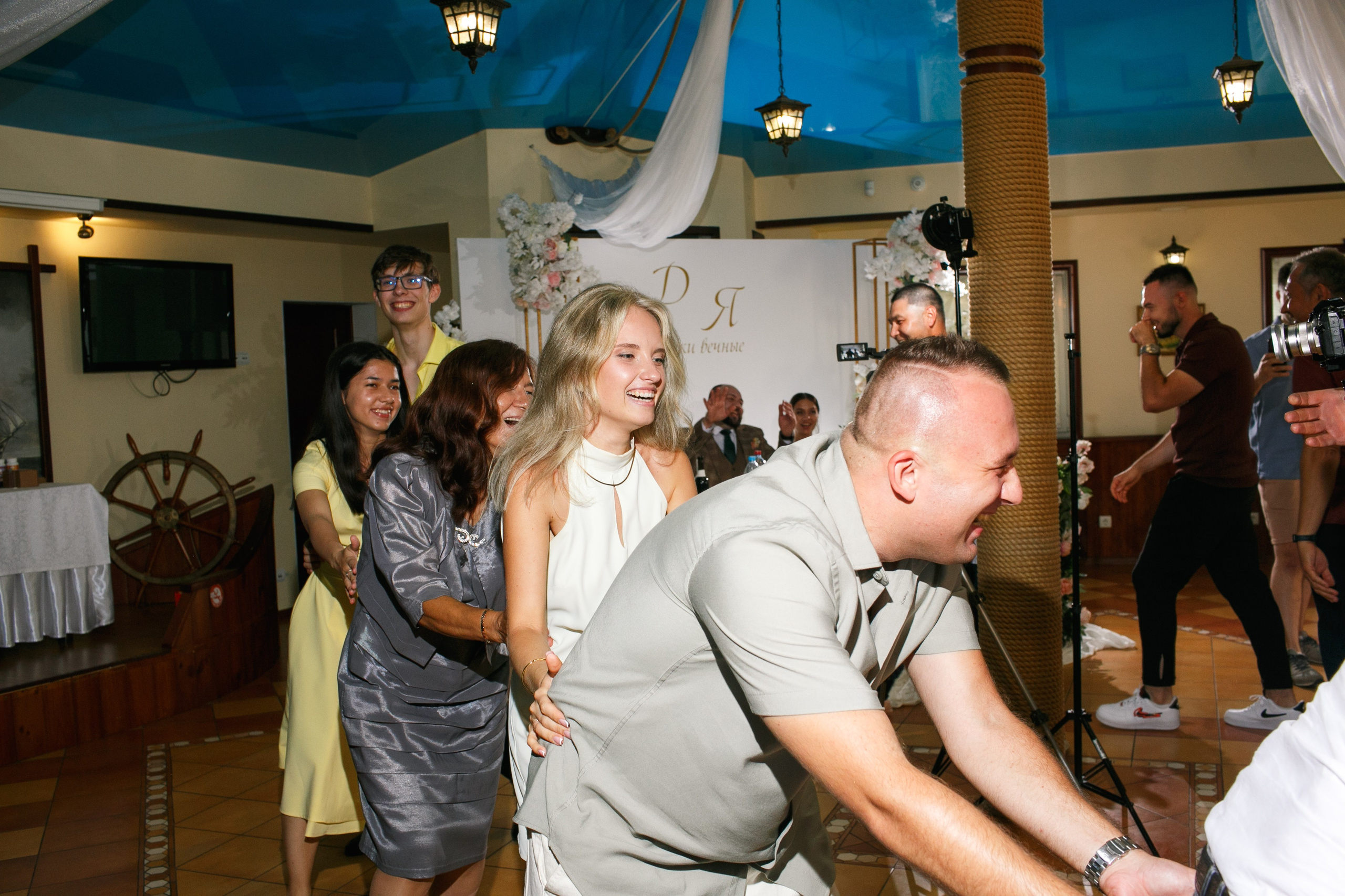 Дмитрий и Яна. Свадебный и детский фотограф в Волгограде Слава Белов