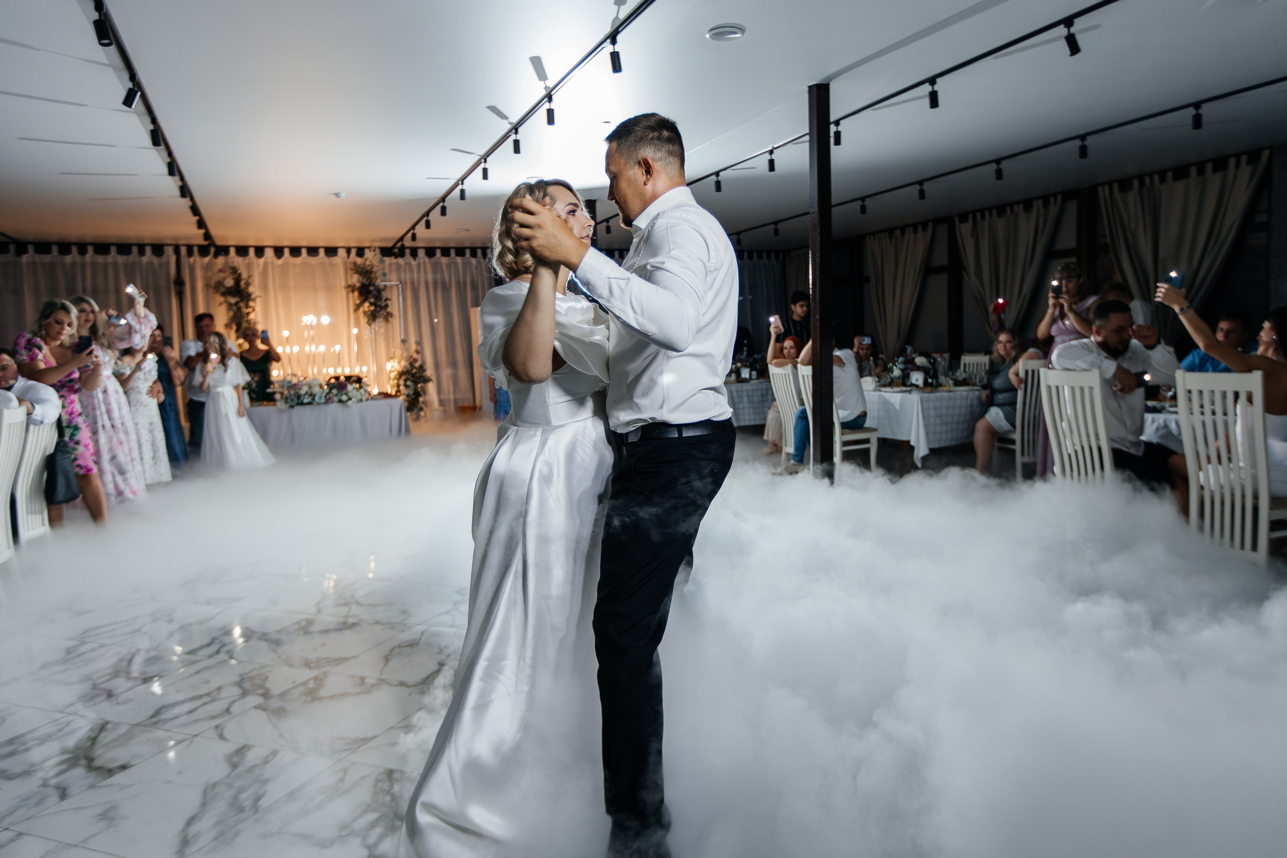 Выездная регистрация и банкет. Свадебный и семейный фотограф Ростова-на-Дону Ирина Бондарева