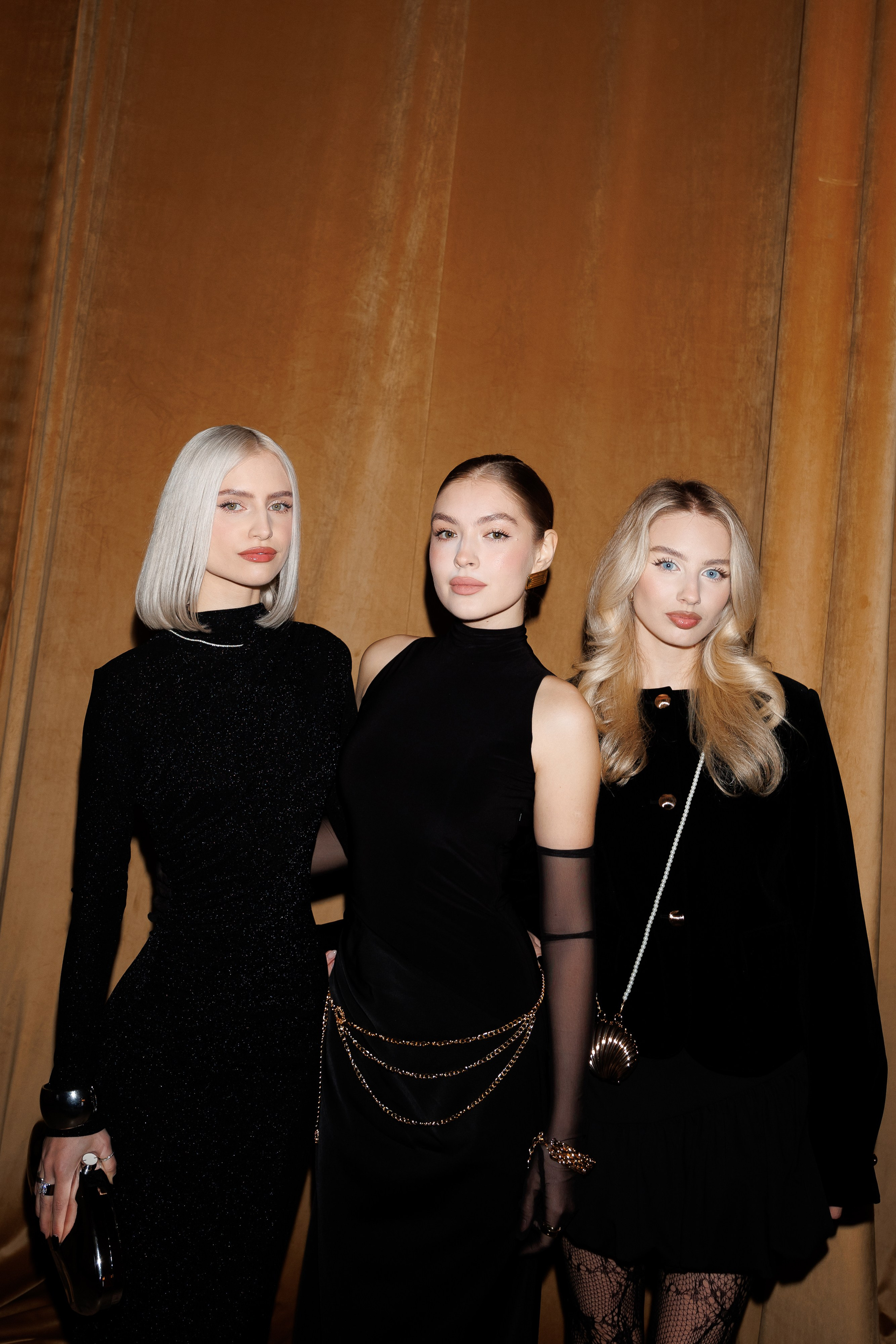 PARISIENNE. Lichi Fashion show. Aleksandr Tsukanov