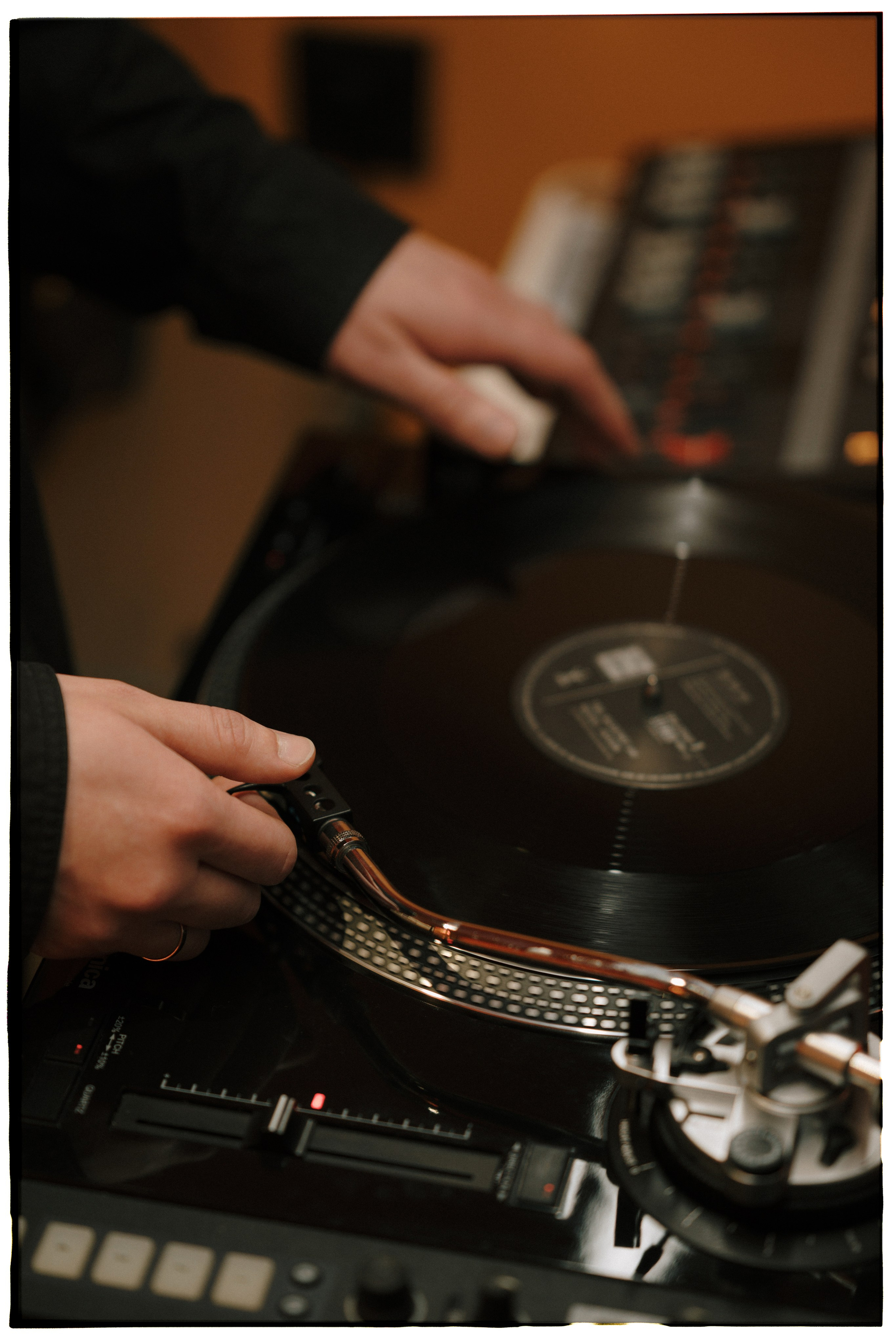 HI-TECH HOUSE. Свадебный и семейный фотограф Никита Корохов