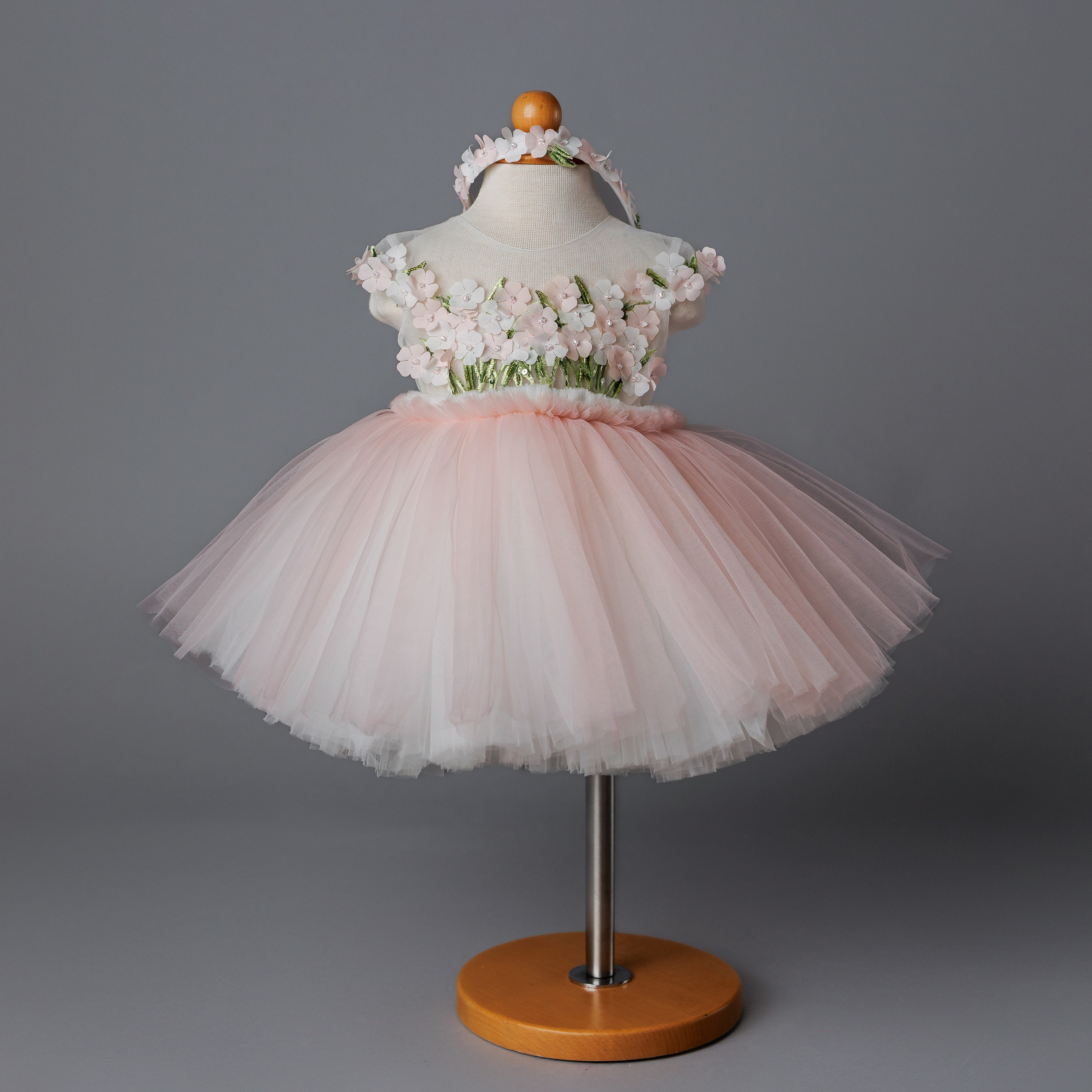 Реквизит для девочек от 1 до 2х лет. Фотостудия в Строгино