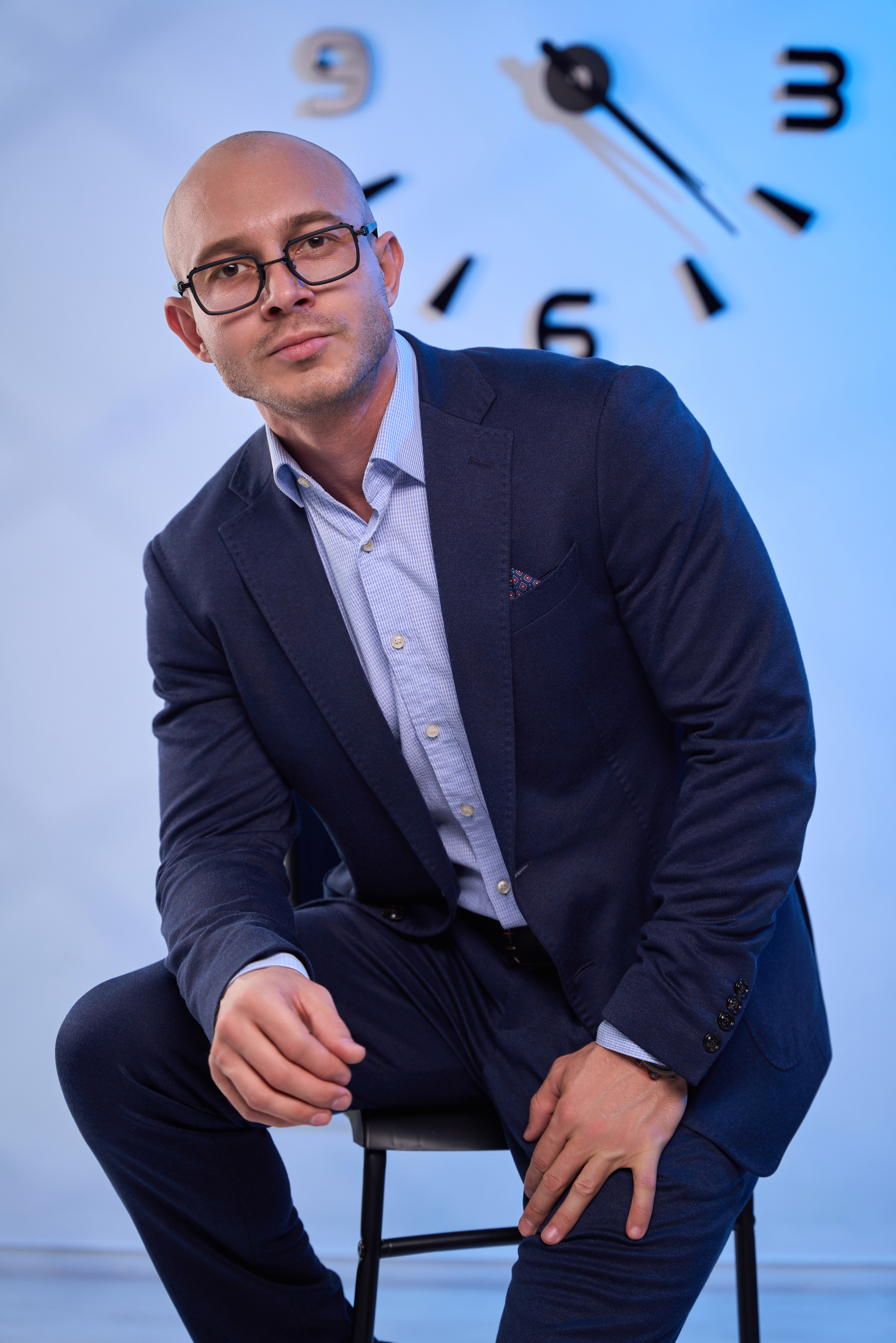 Офисная фотосъемка в Москве – Деловые портреты и командные фото | AkselPhoto. Фотограф в Москве (ЮВАО ВАО СВАО)