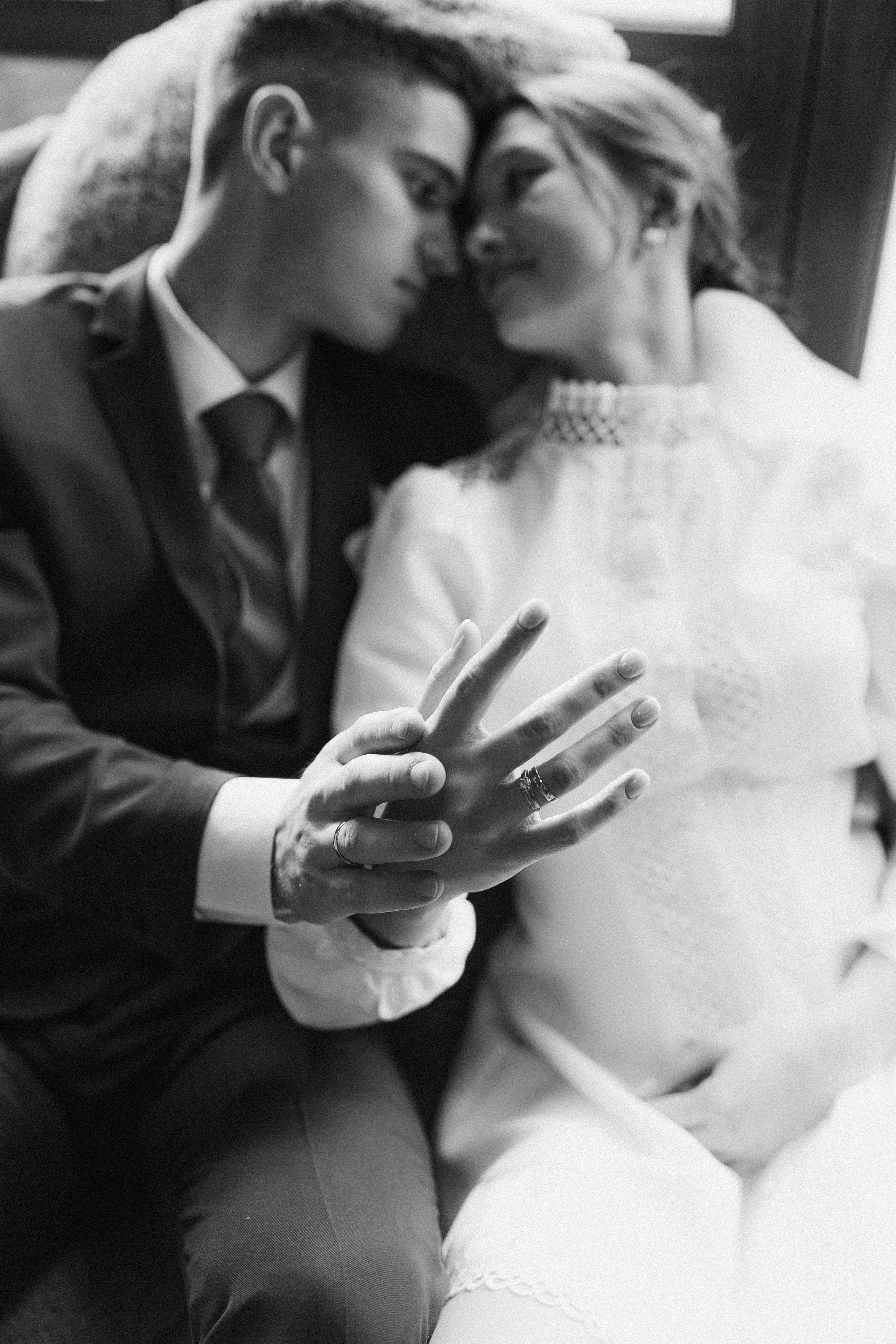 Съемка пары в осеннем городе и в студии. Свадебный и репортажный фотограф в Ярославле и Санкт-Петербурге Роман Микрюков