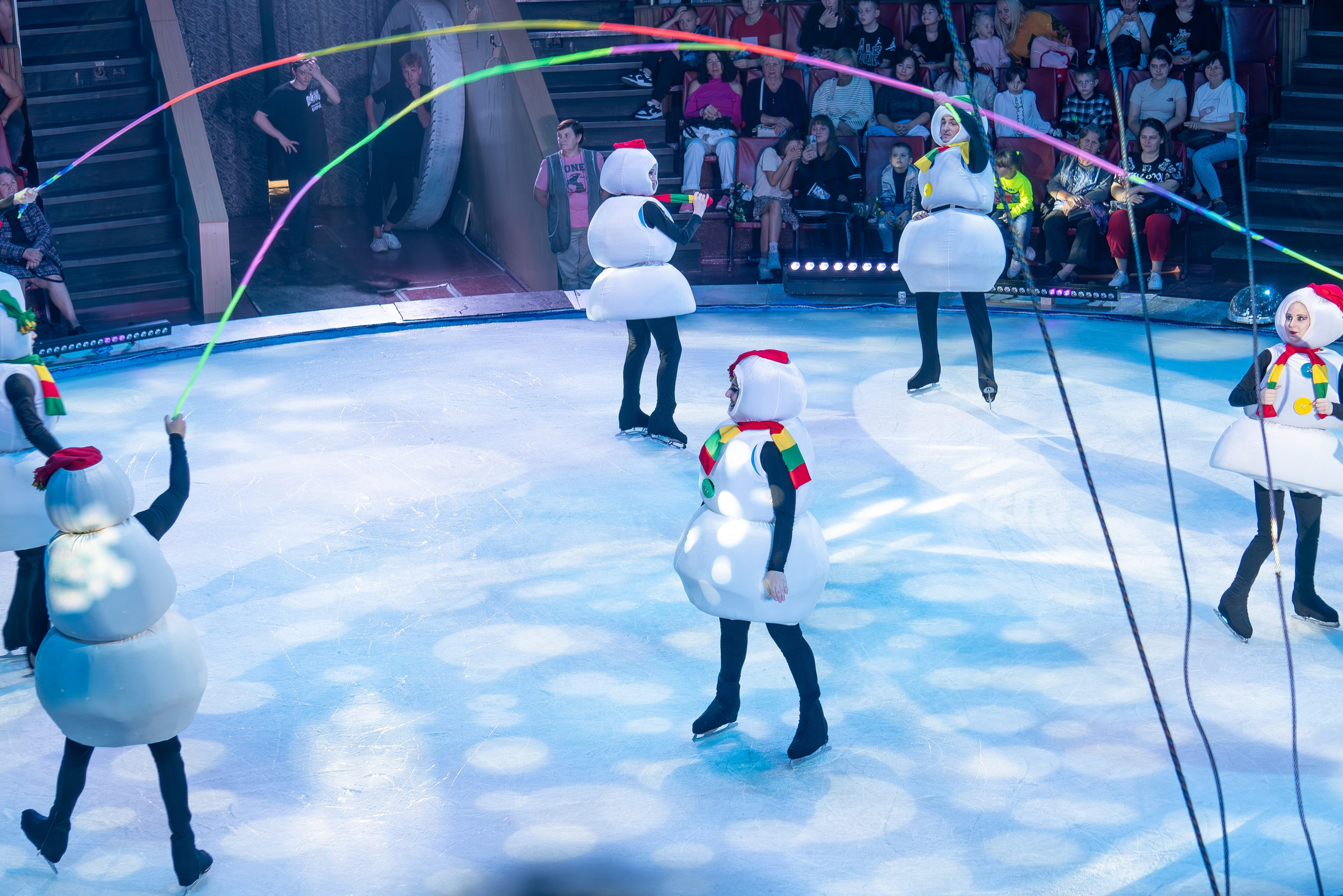 Цирк на льду «Айсберг» в Луганске. Фотограф в РФ и ЛНР Юлия Федосеева