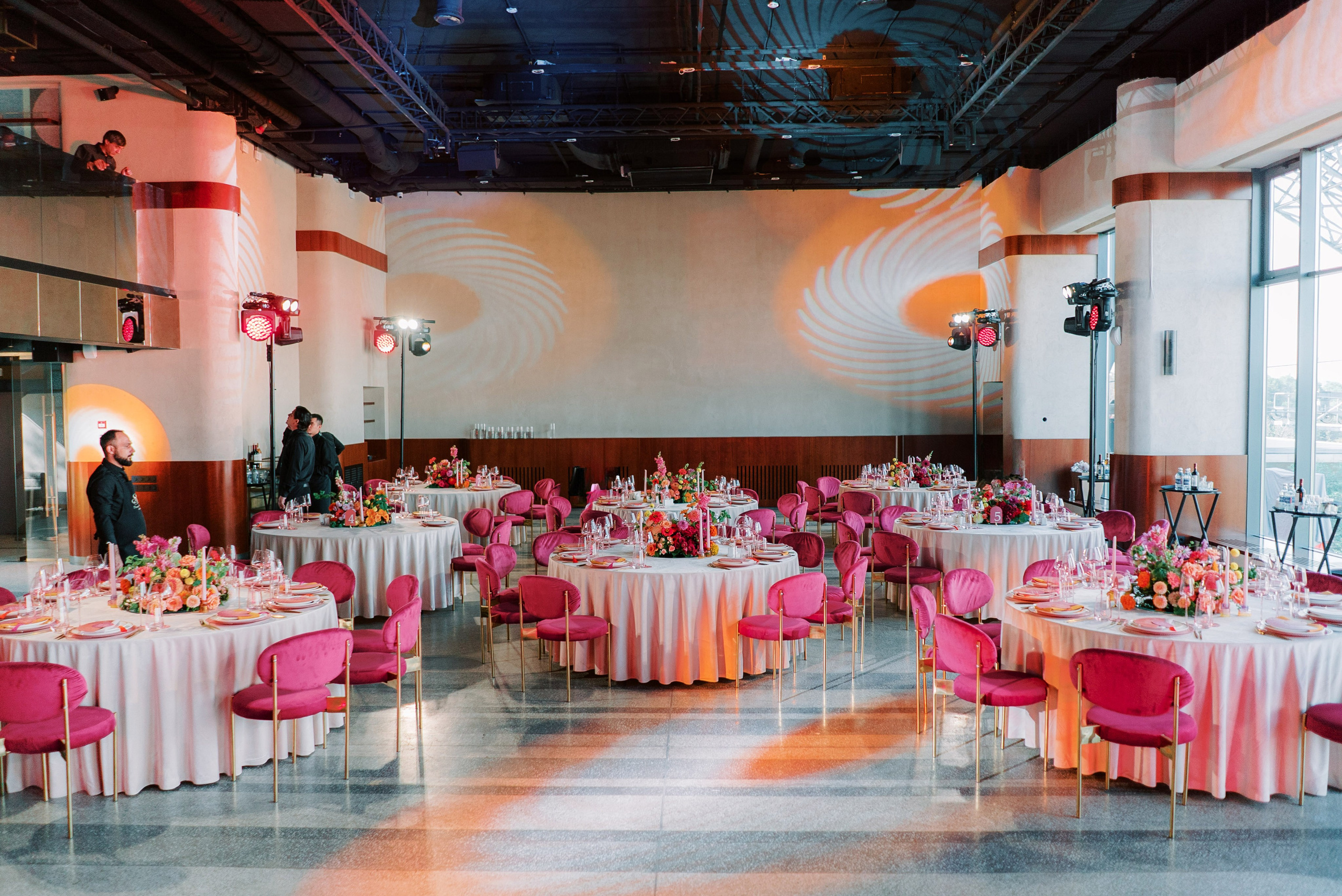 Юбилей в Воробьевы холл. Kirillova Studio — мастерская декора и событий Юли Кирилловой