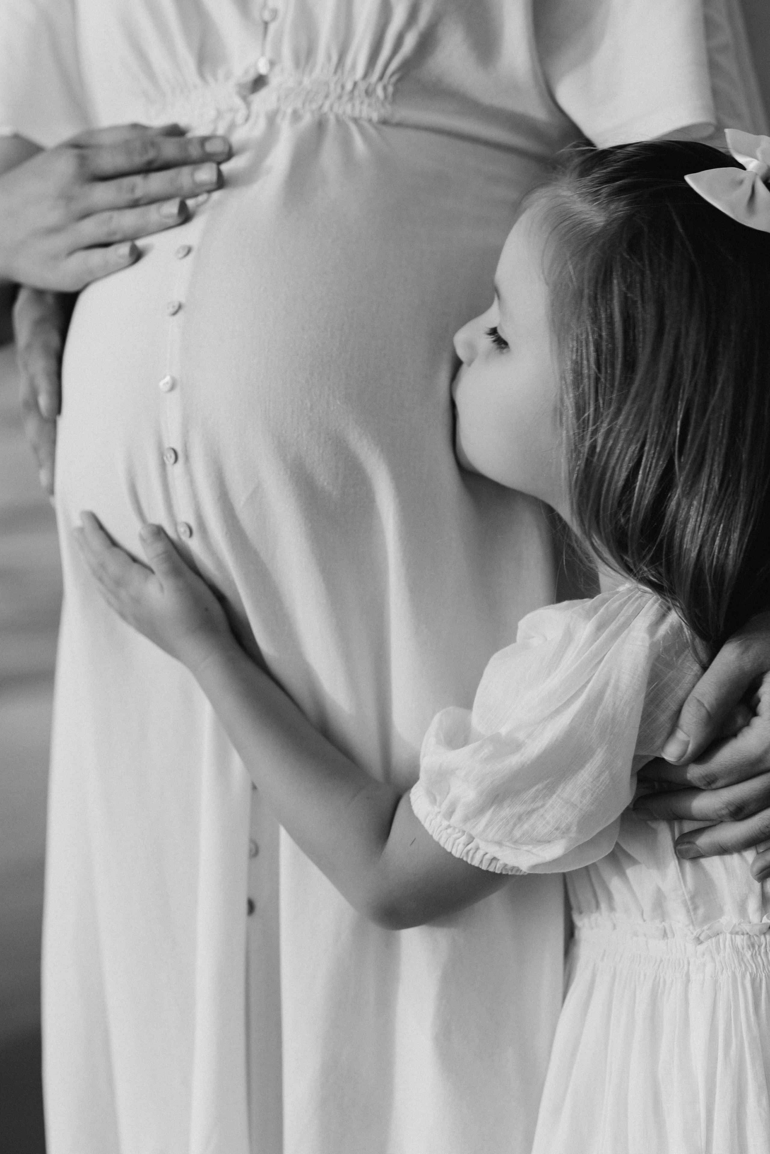 Ela, Andre & Mira: Pregnancy. Family photographer in Israel | Alesya Superfin