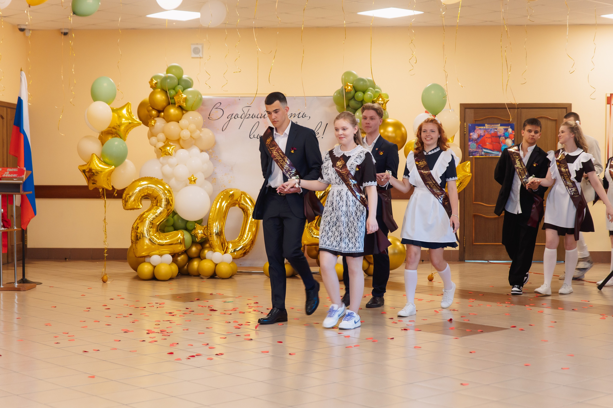 Последний звонок. Фотограф в Кронштадте и Санкт-Петербурге Анастасия Коваленко